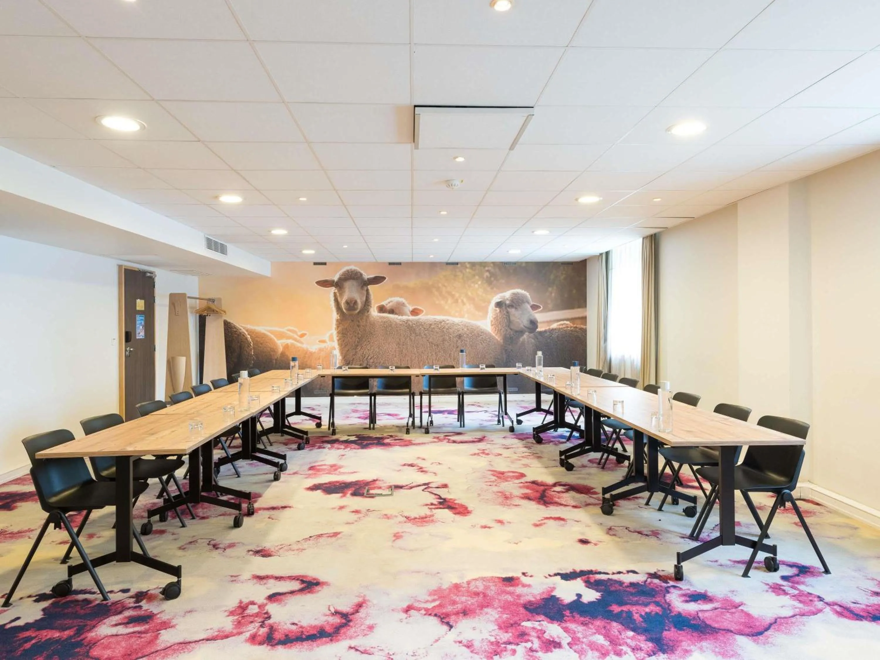 Property building in Novotel Saclay