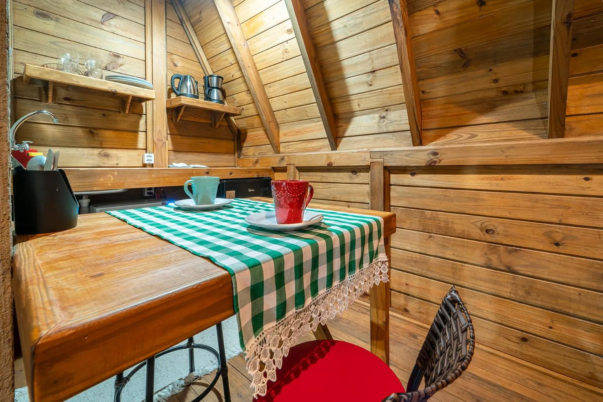 Dining area in Pousada Chalé Suiço Bombinhas