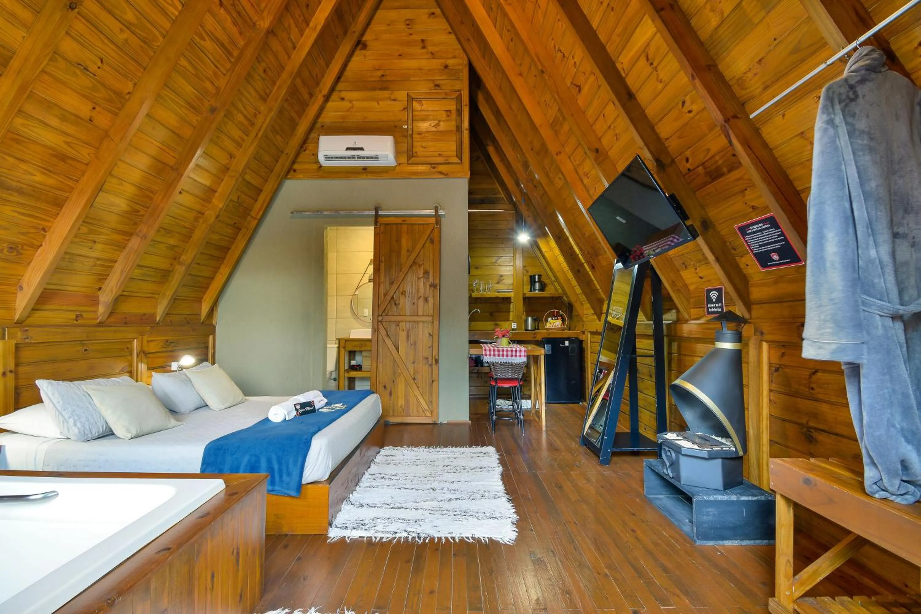 Bed in Pousada Chalé Suiço Bombinhas