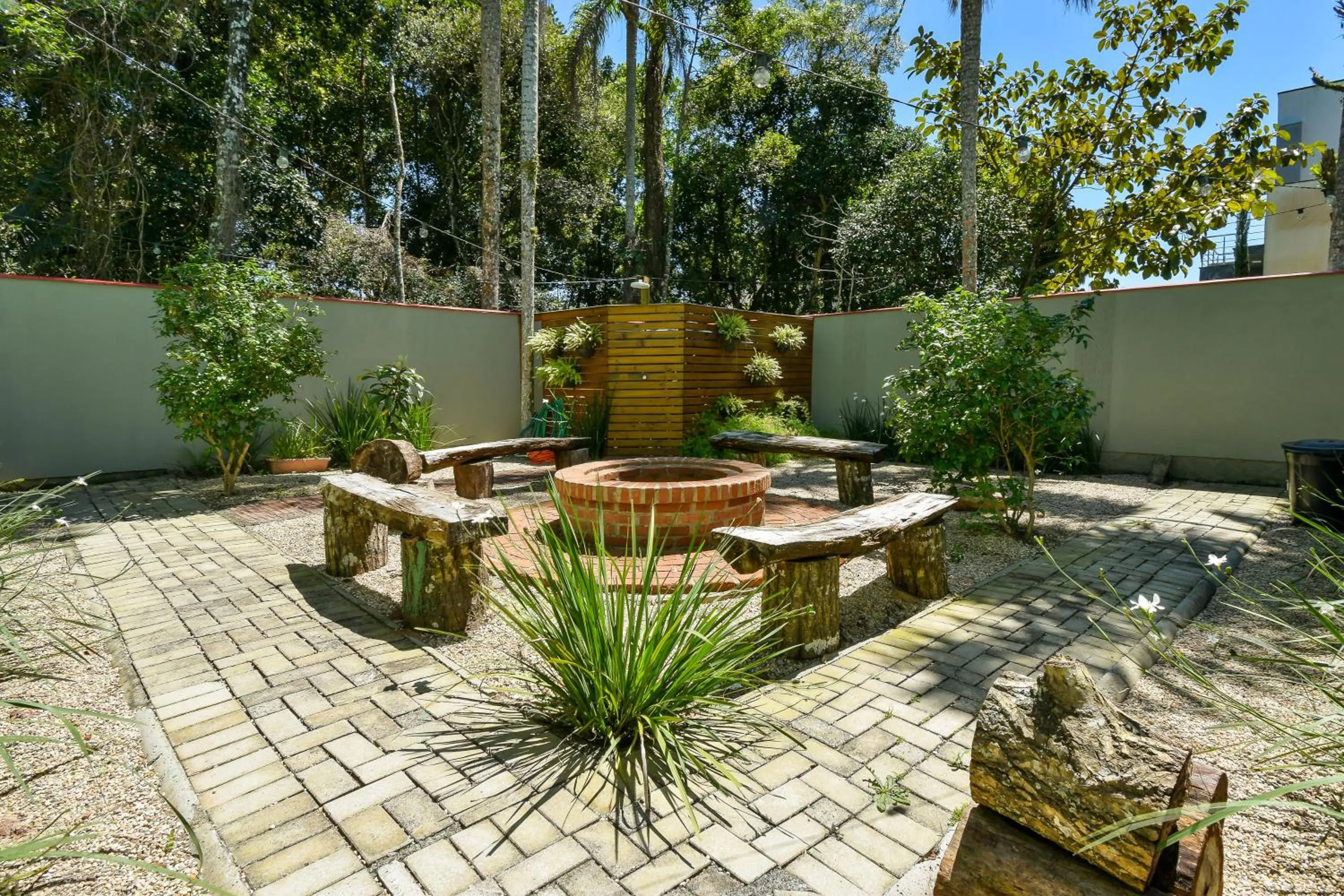 Day in Pousada Chalé Suiço Bombinhas