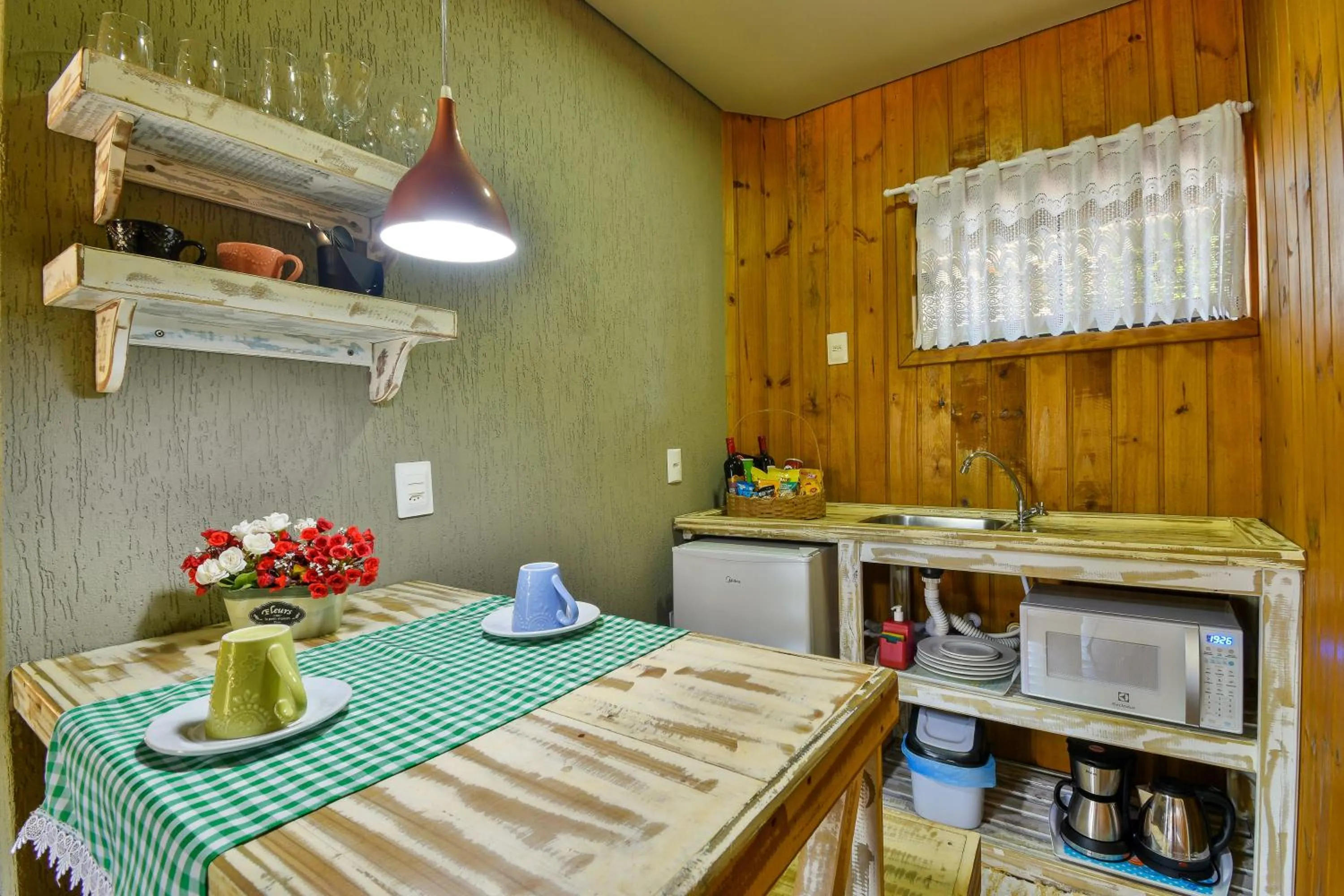 Dining area in Pousada Chalé Suiço Bombinhas