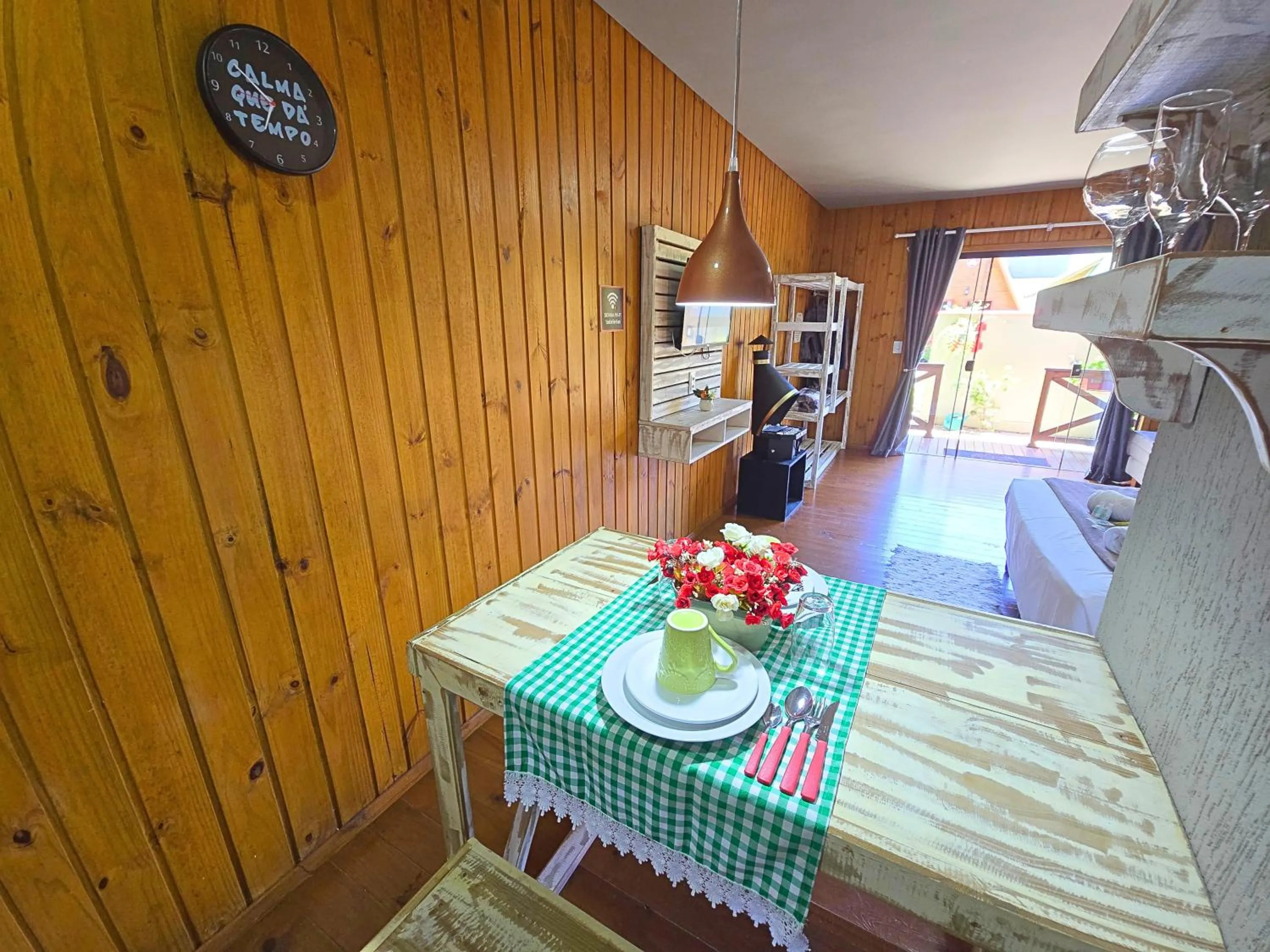 Food and drinks in Chalé Suiço Bombinhas