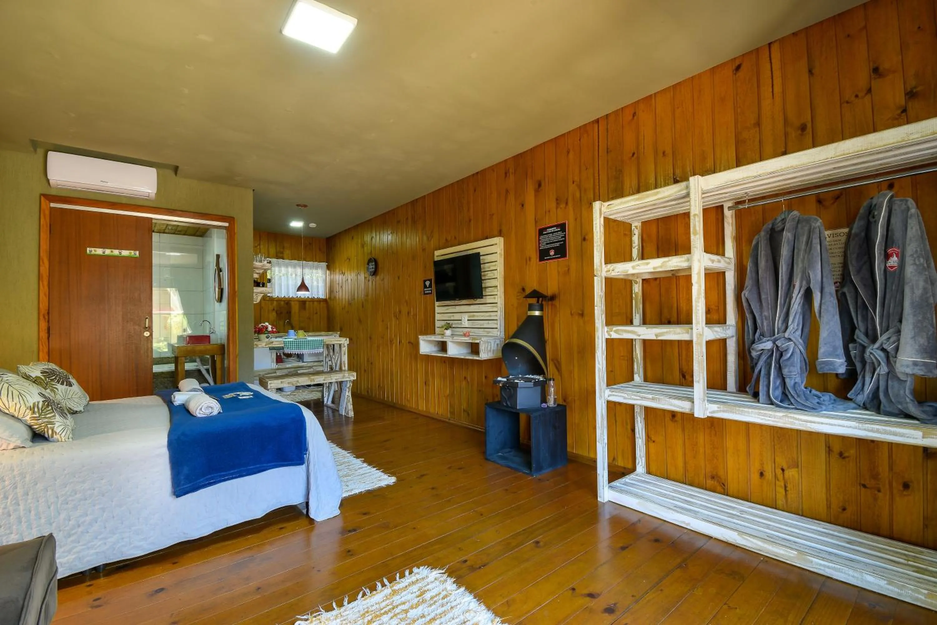 Bed in Pousada Chalé Suiço Bombinhas