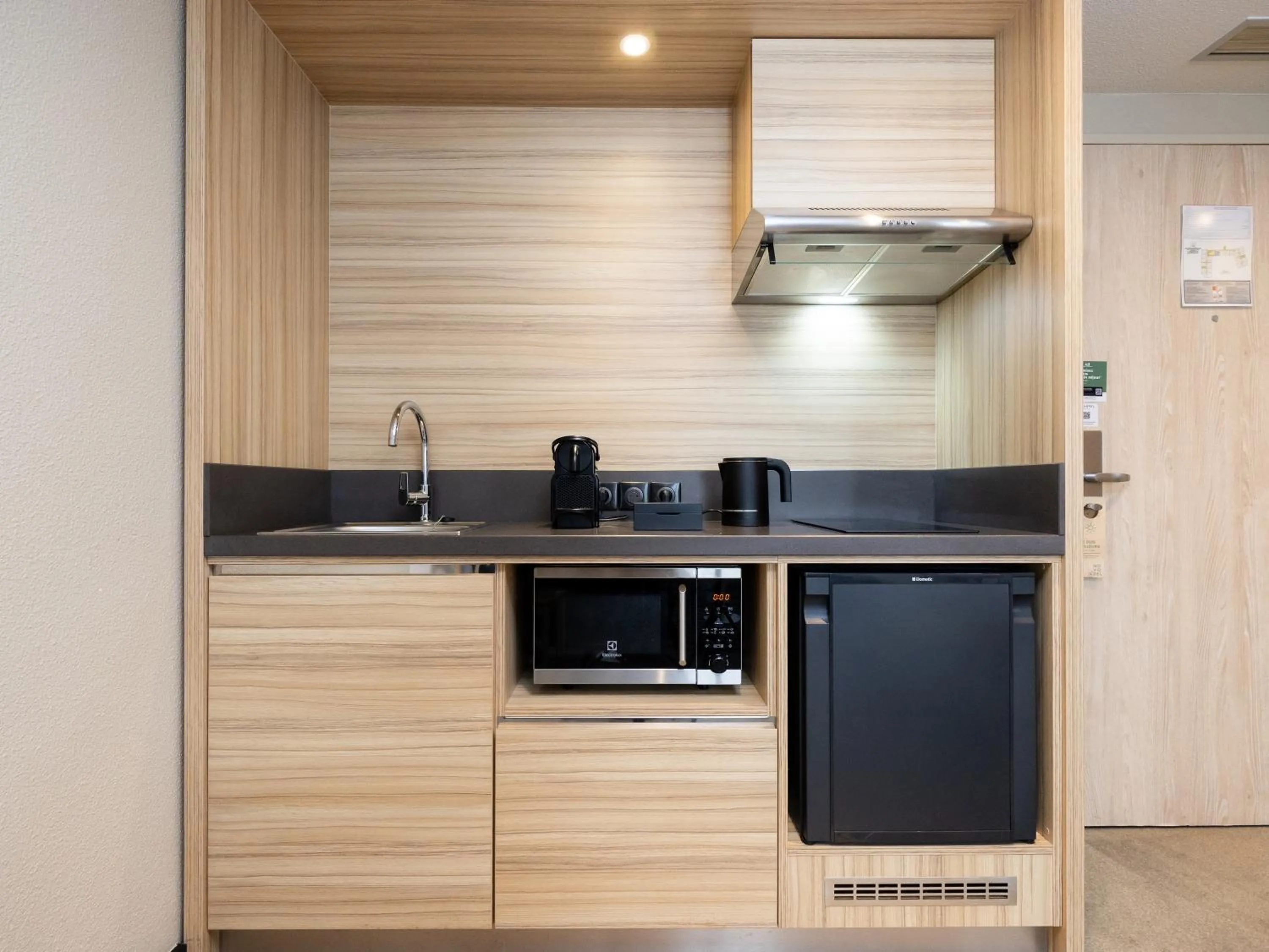 Kitchen or kitchenette in Novotel Suites Montpellier Antigone