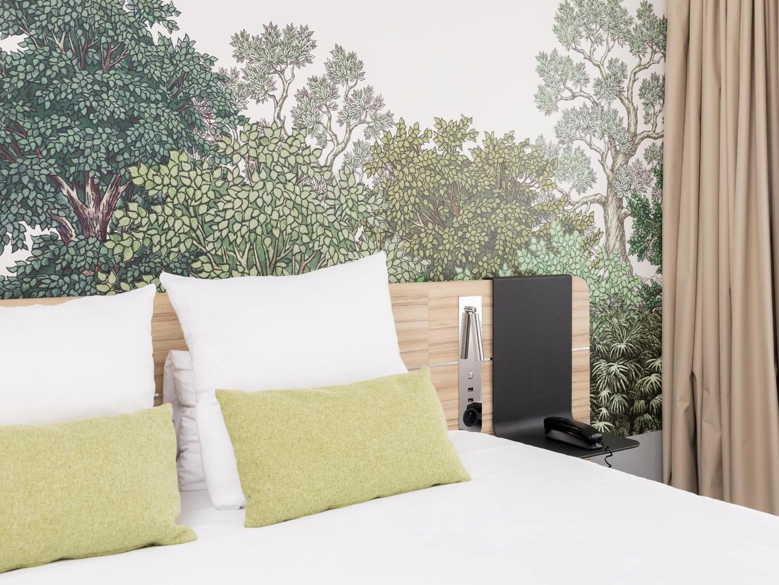 Bedroom, Bed in Novotel Suites Montpellier Antigone