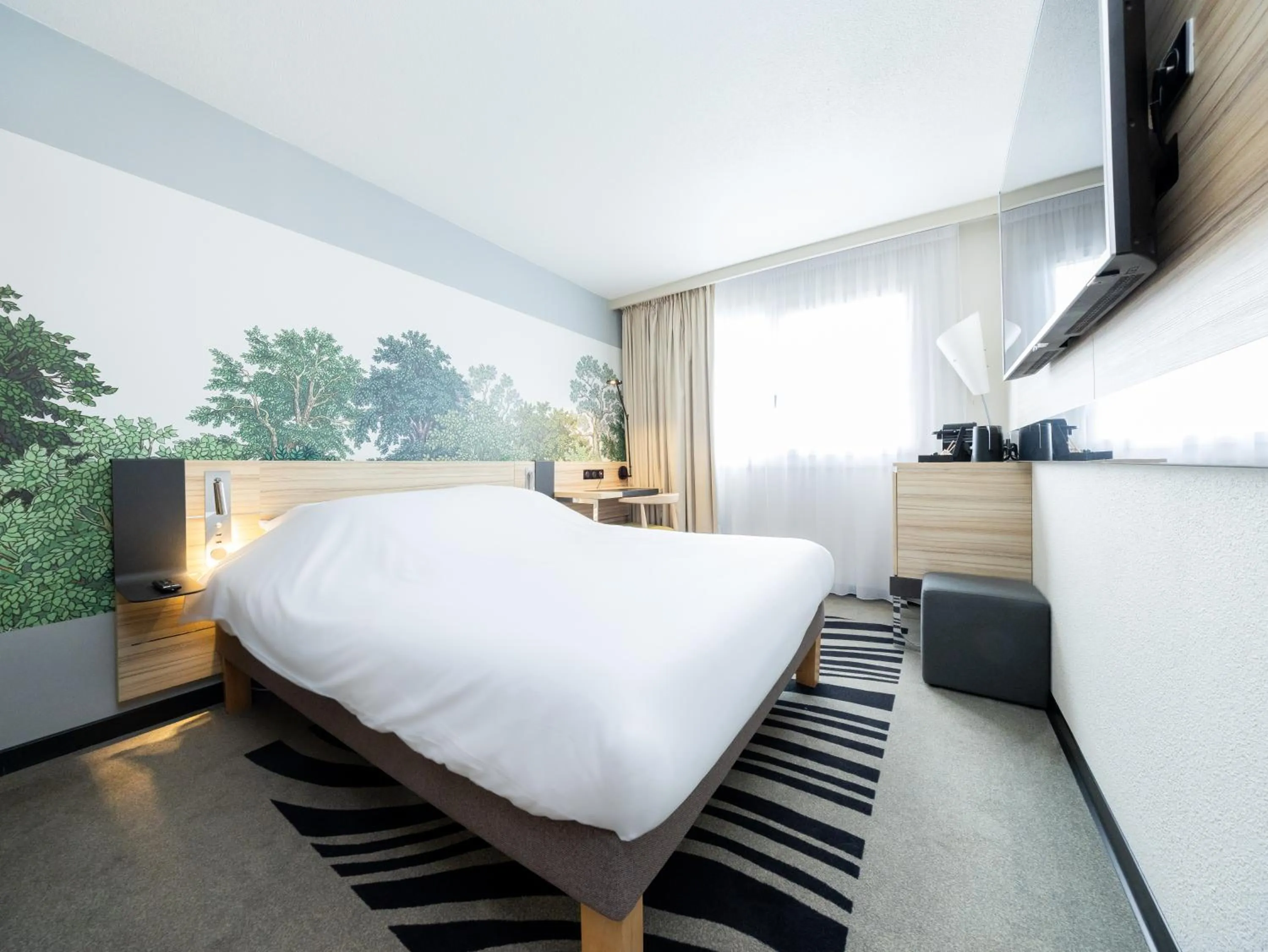 Bedroom, Bed in Novotel Suites Montpellier Antigone