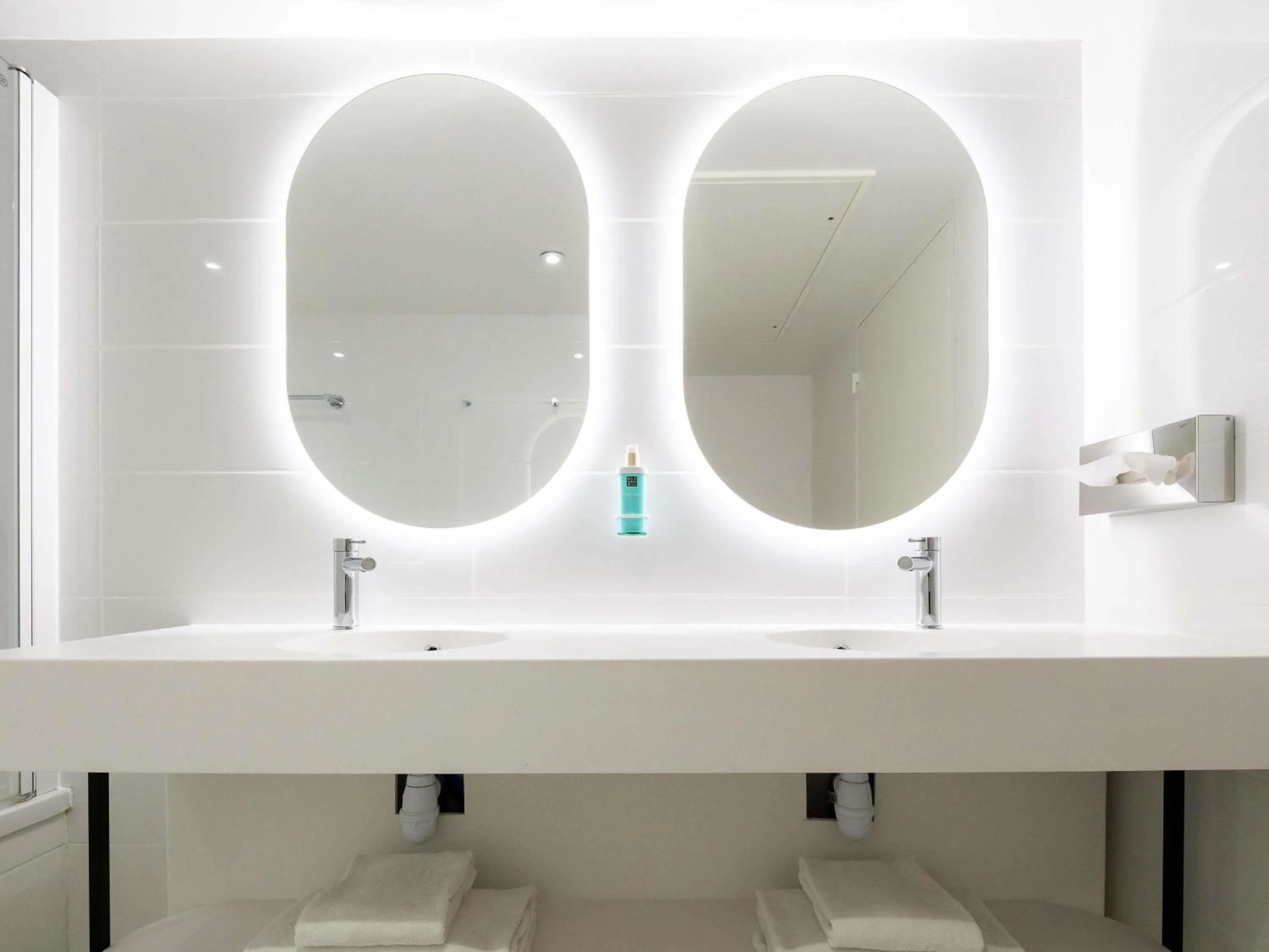 Photo of the whole room in Novotel Suites Montpellier Antigone