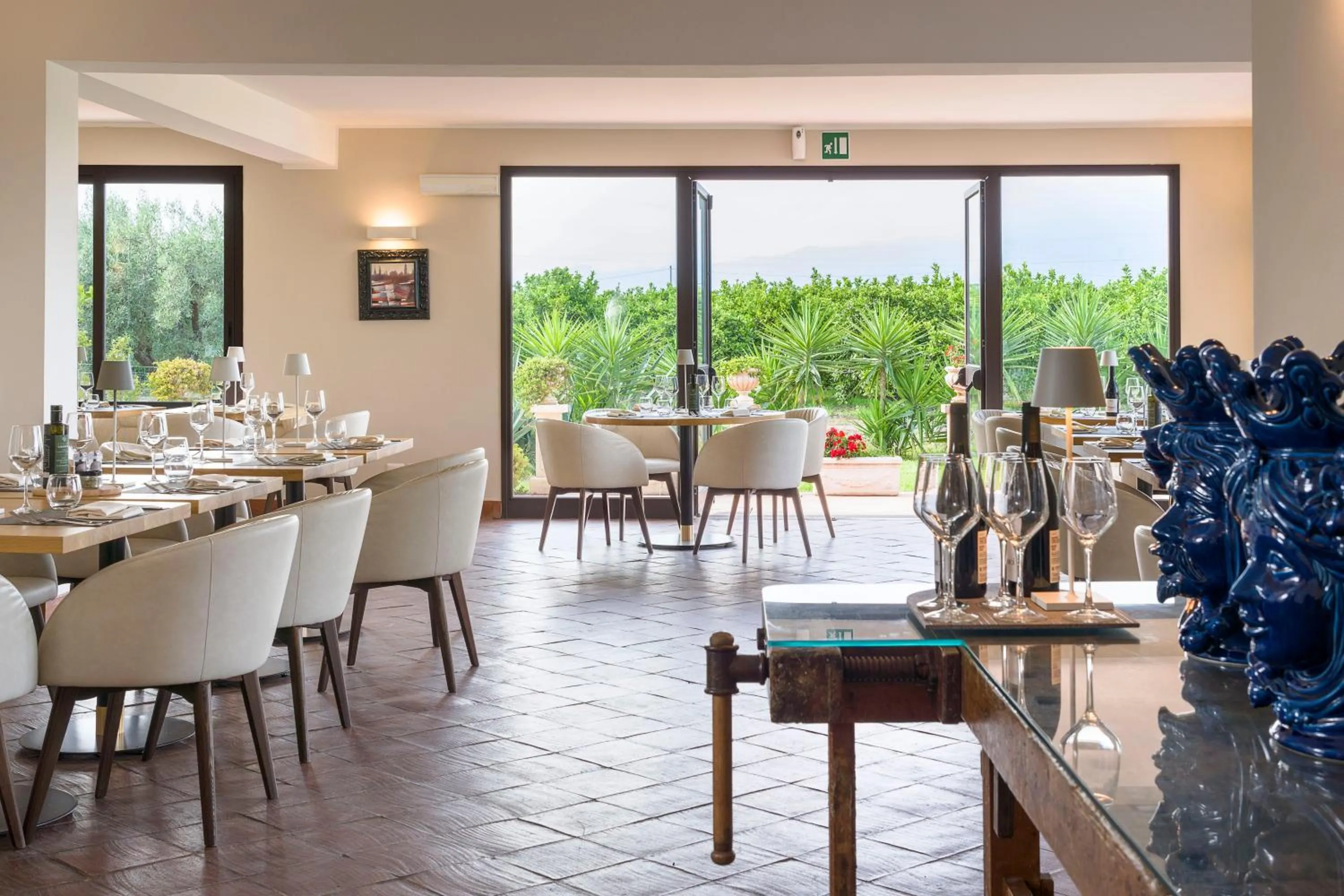 Restaurant/places to eat in Nèroli Bio Relais