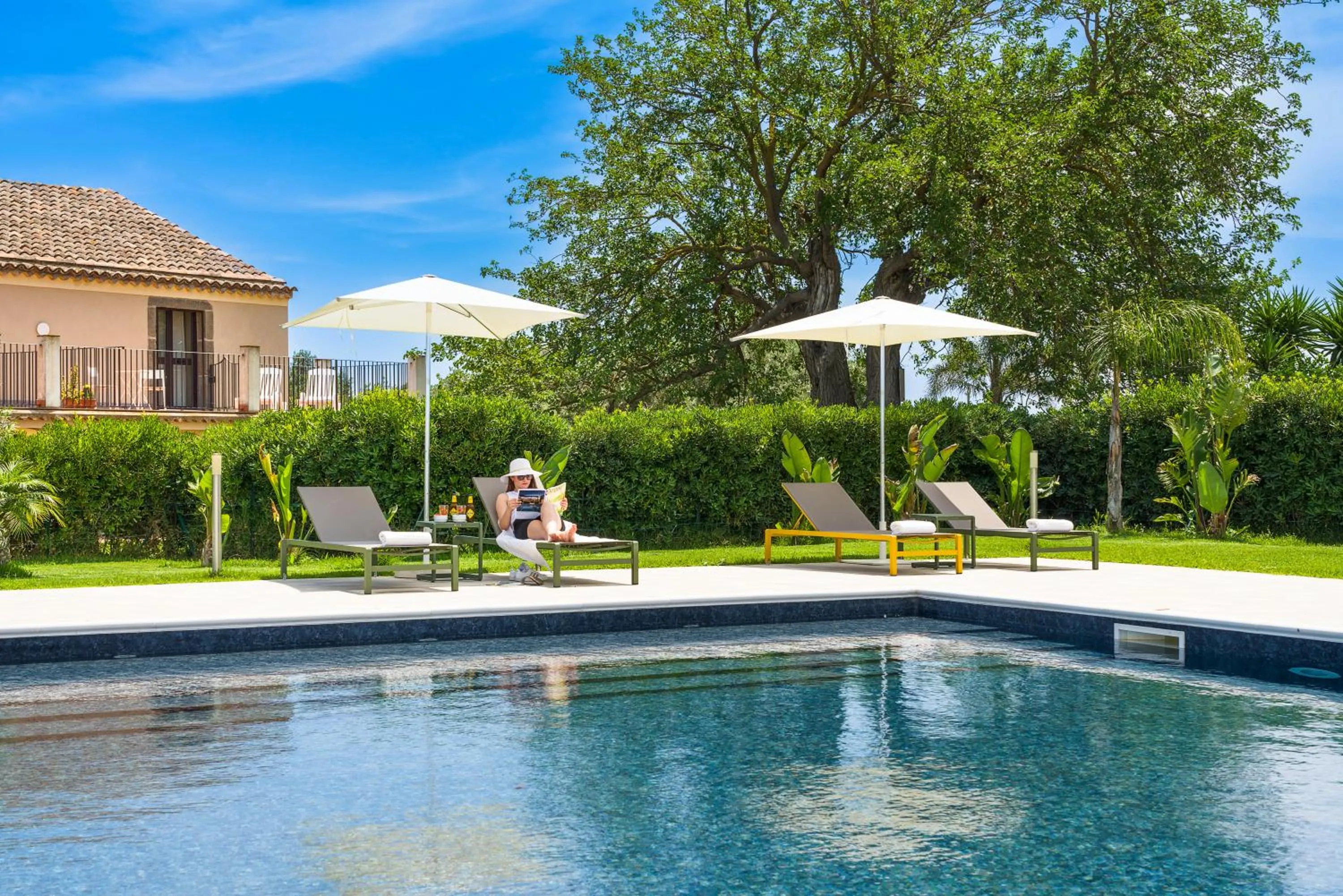 Property building in Nèroli Bio Relais