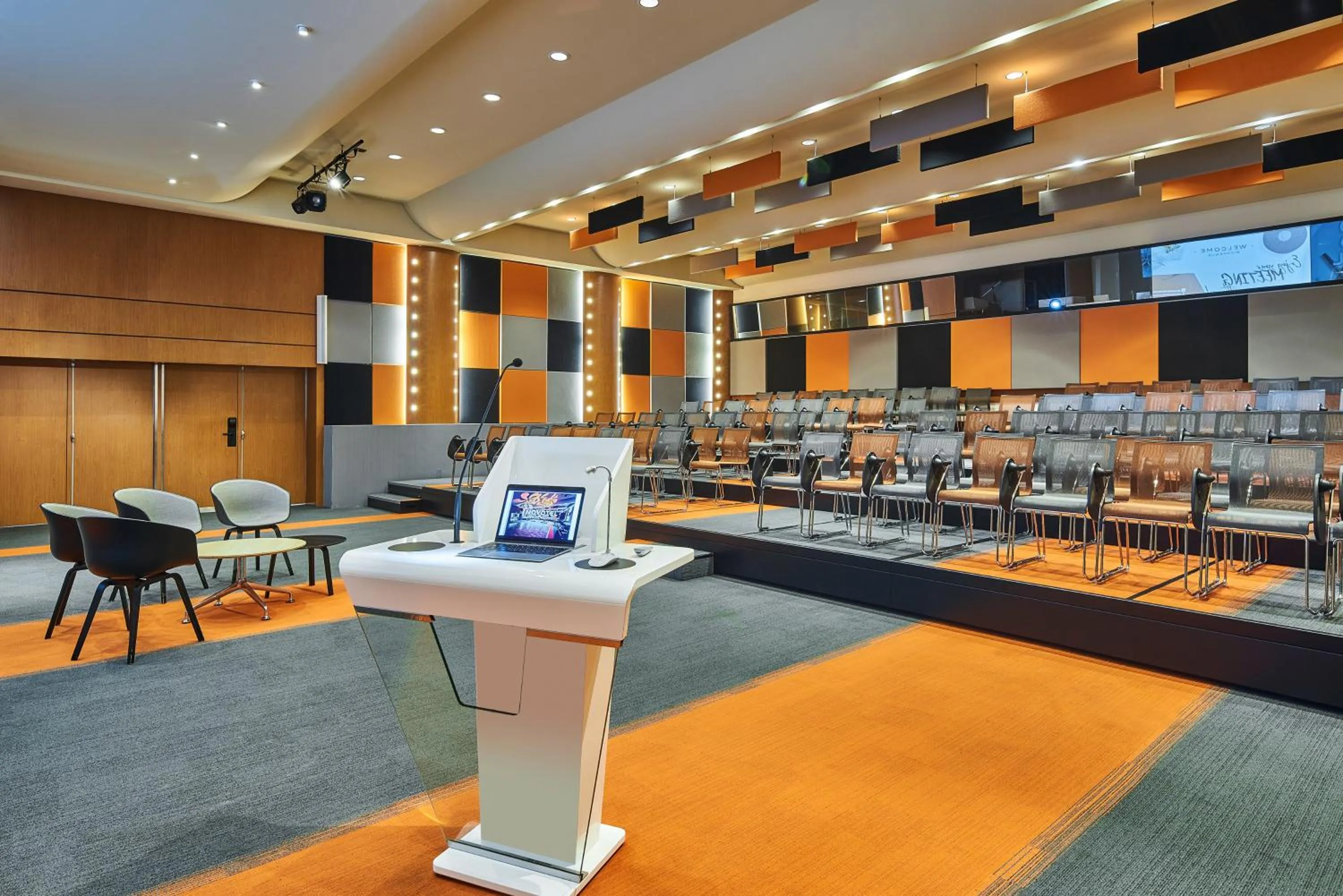 Meeting/conference room in Novotel Paris Rueil Malmaison