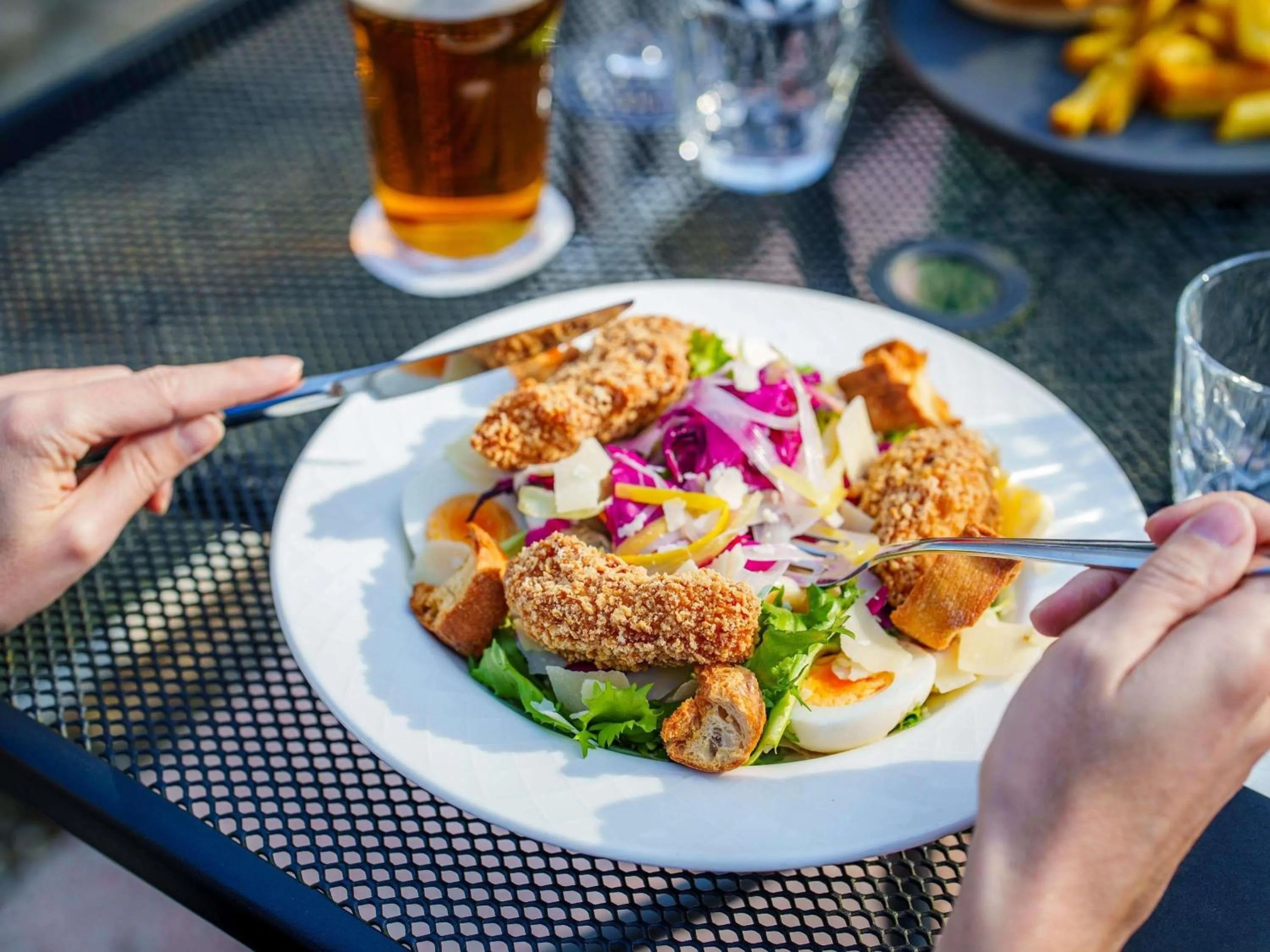 Restaurant/places to eat in Novotel Saint Avold