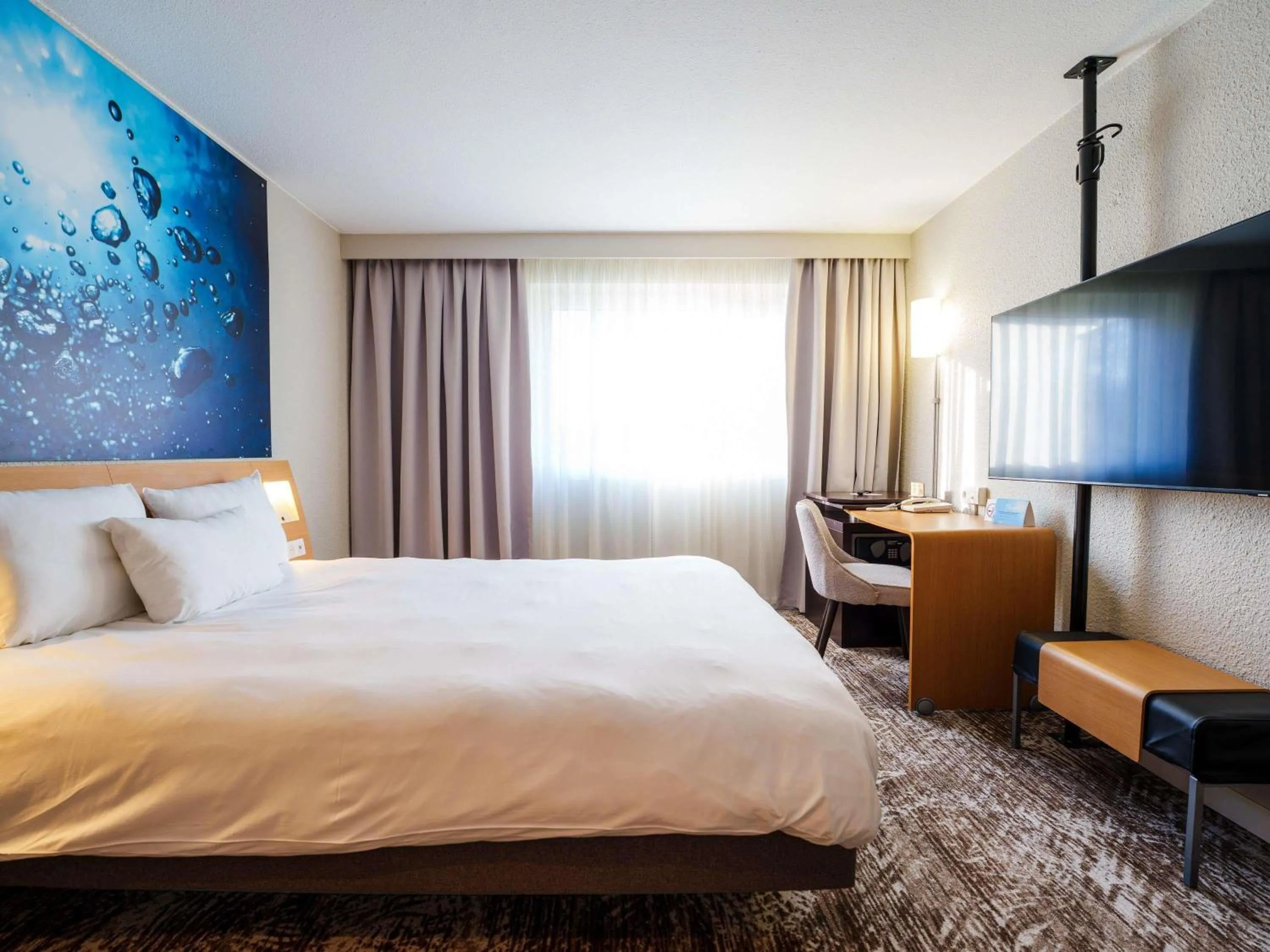 Bedroom, Bed in Novotel Saint Avold