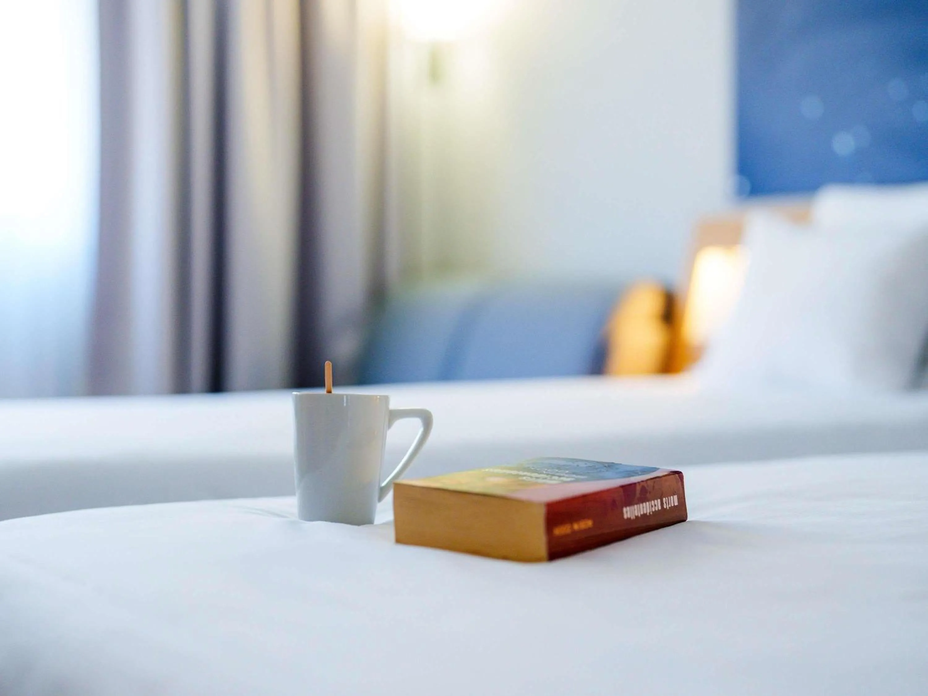 Bedroom, Bed in Novotel Saint Avold