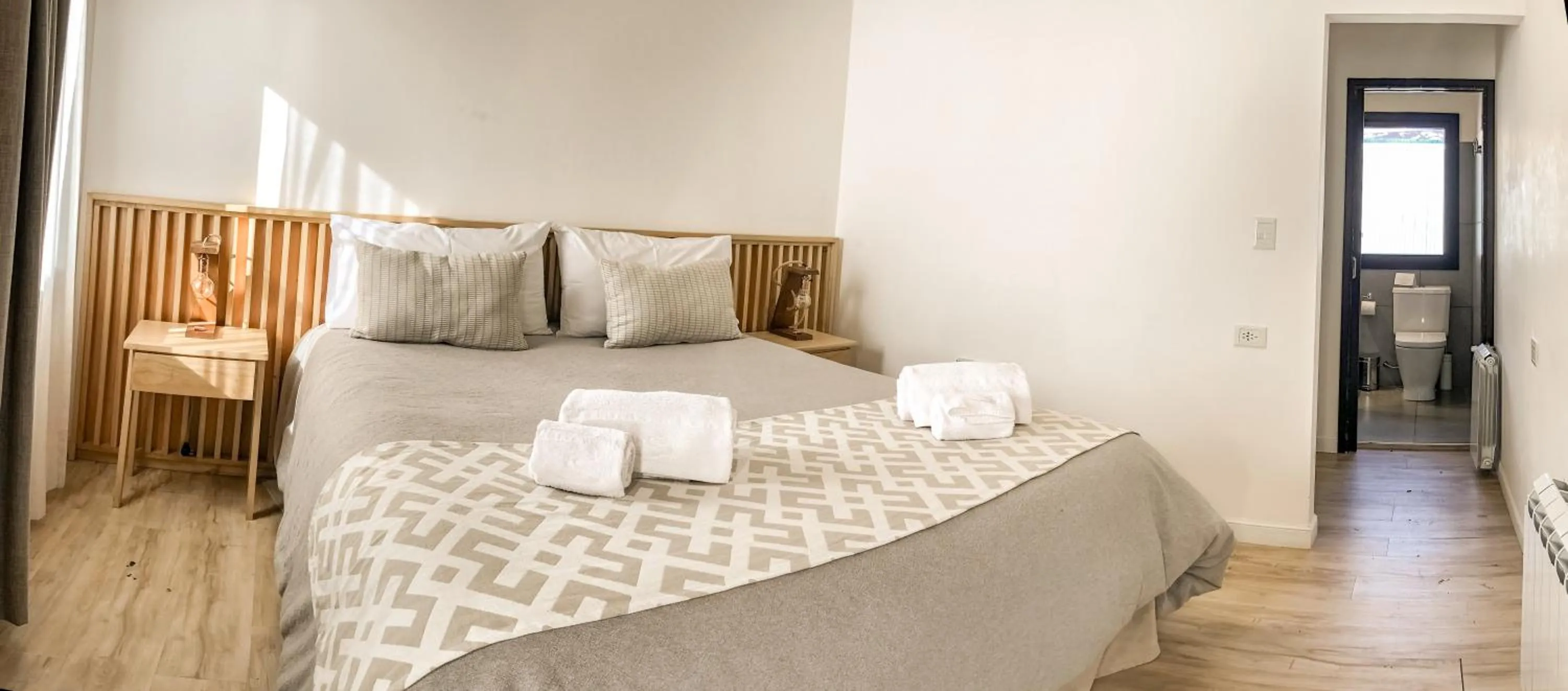 Bed in Senderos Aparts & Suites