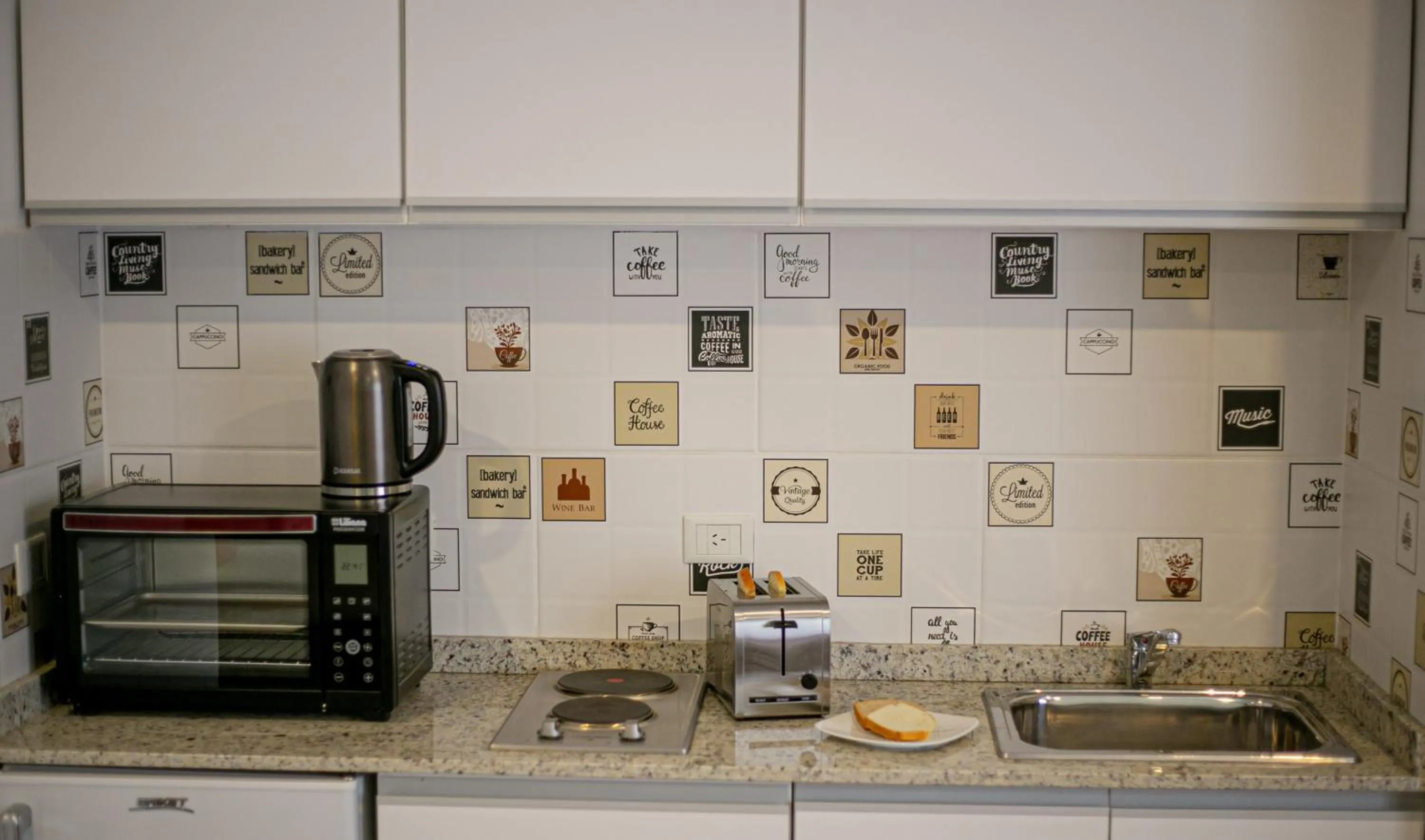 Senderos Aparts & Suites