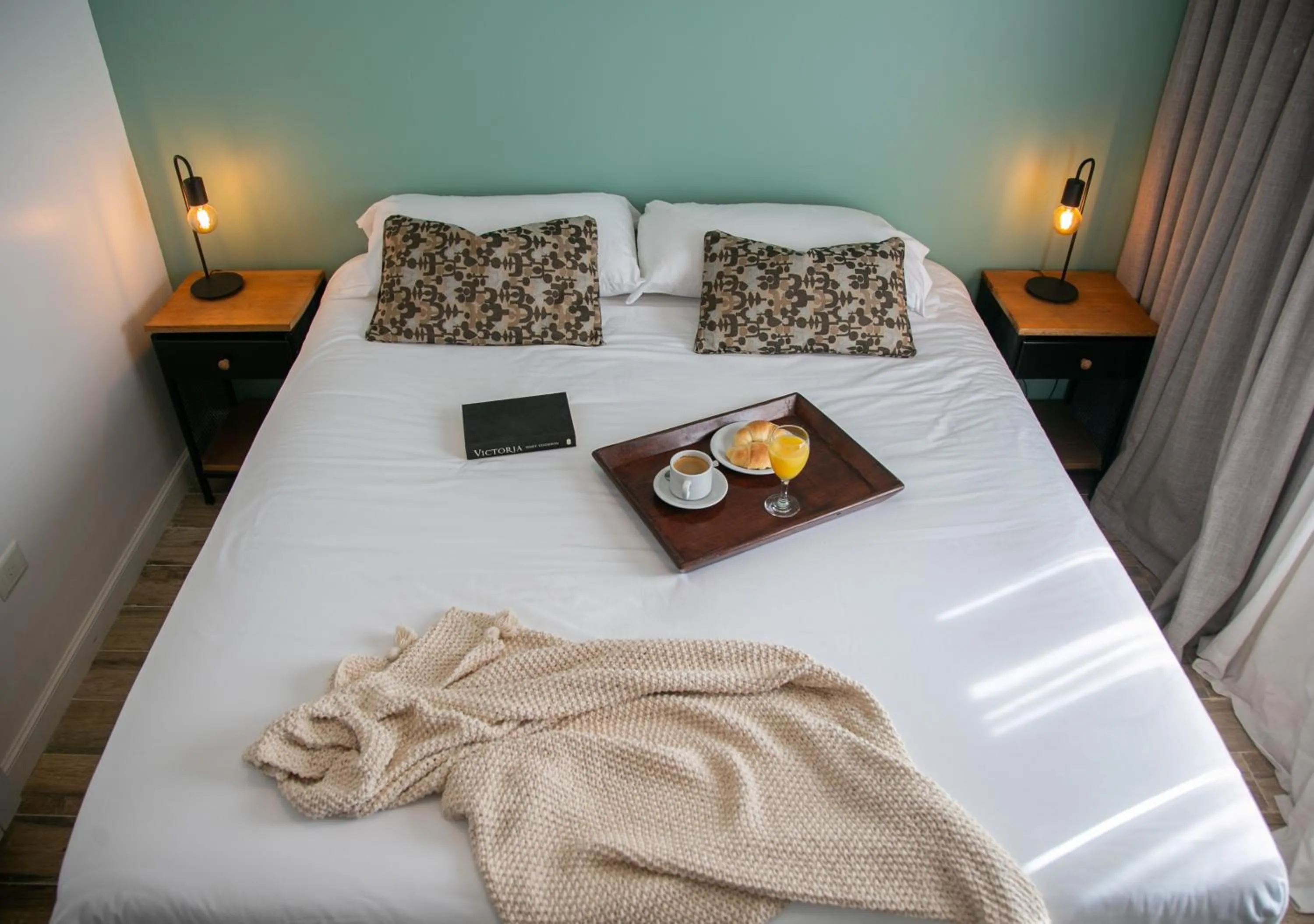 Bed in Senderos Aparts & Suites