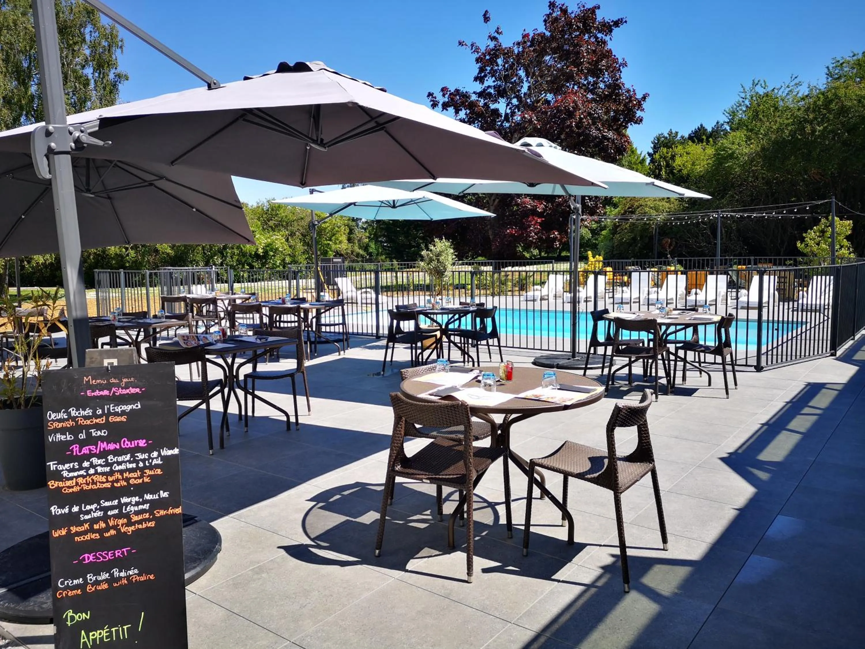 Patio in Novotel Roissy Saint Witz