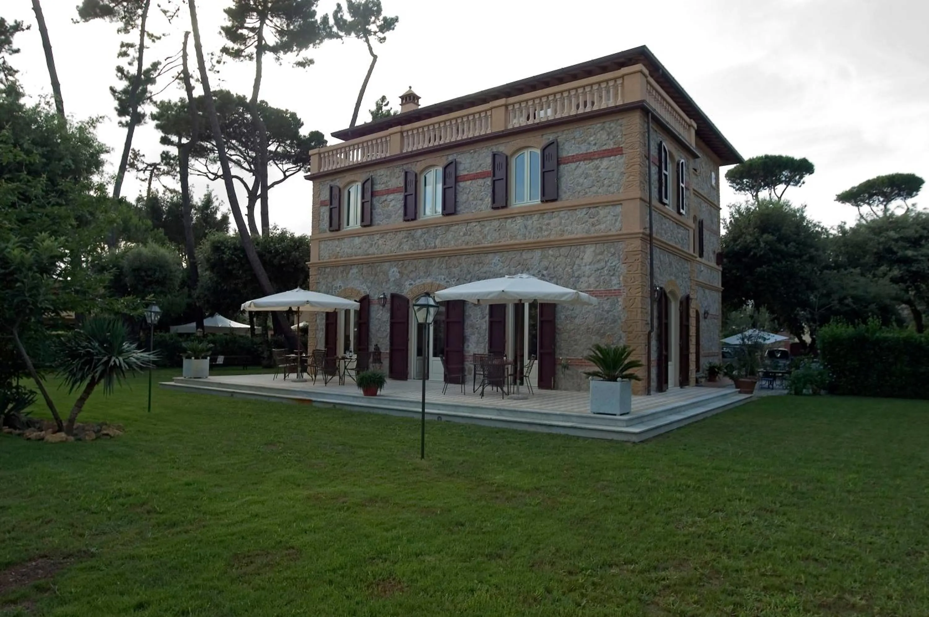 Property building in Villa Signori