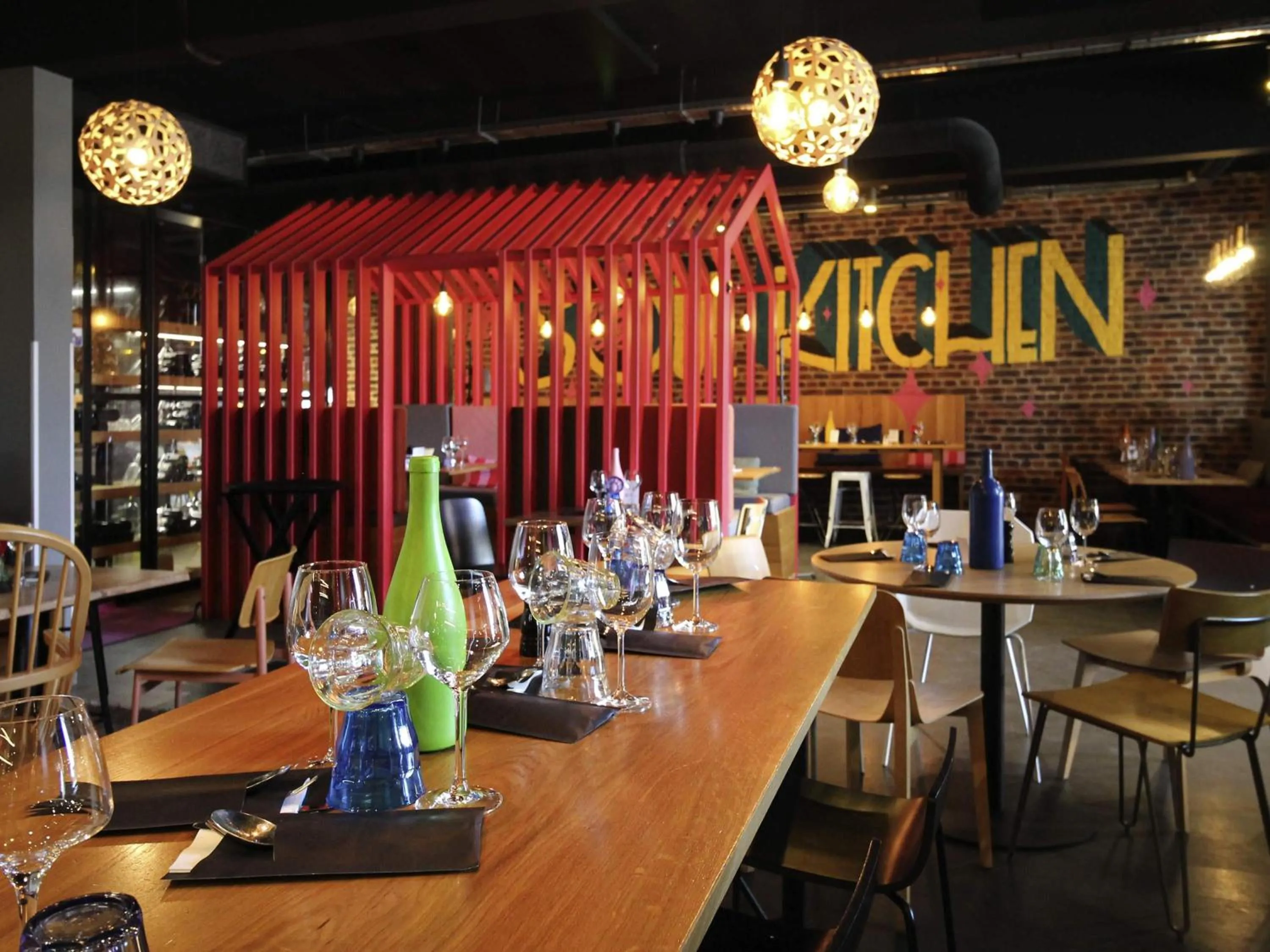 Restaurant/places to eat in Mercure Reims Parc Des Expositions