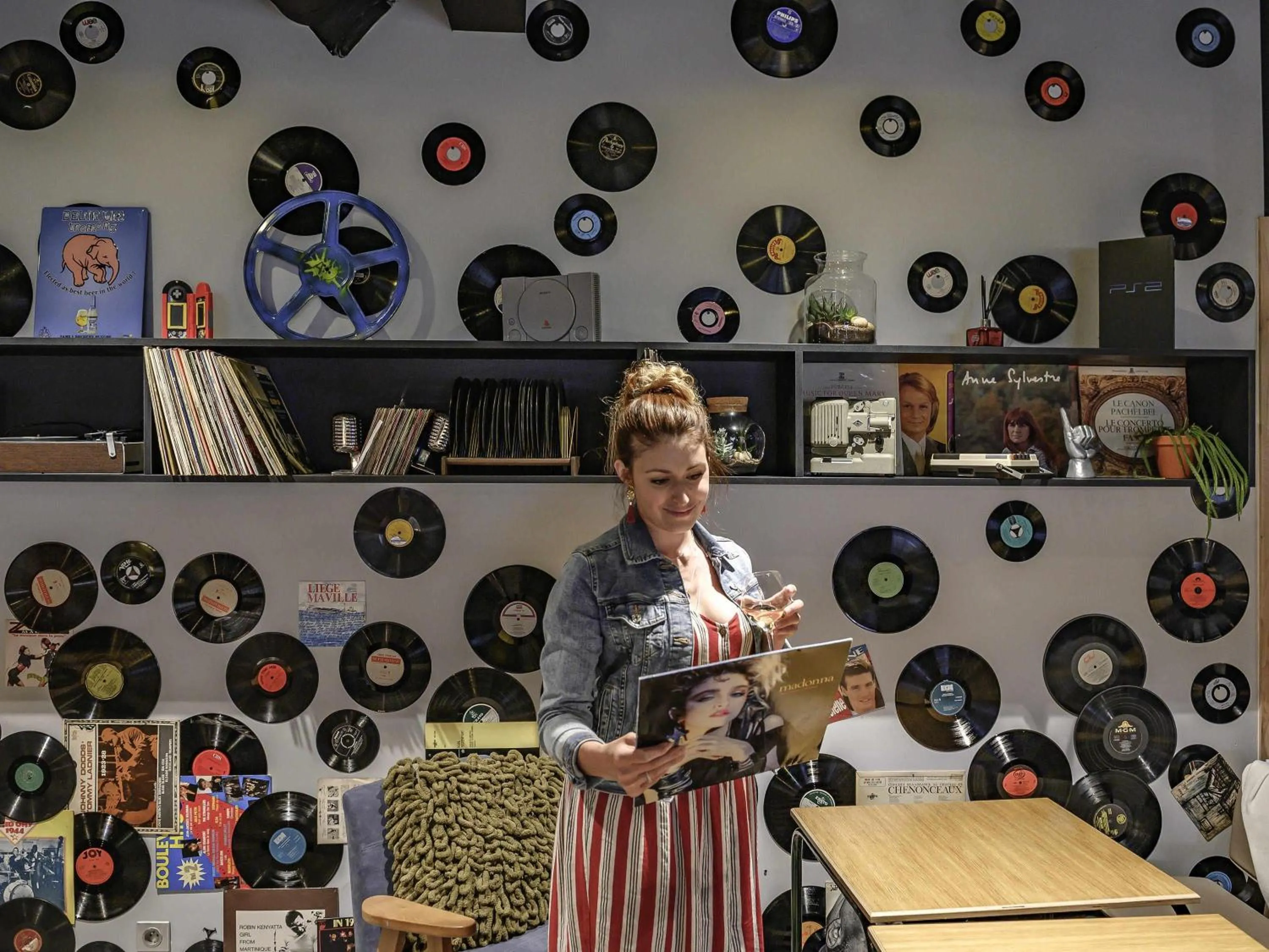 Lounge or bar in Mercure Reims Parc Des Expositions