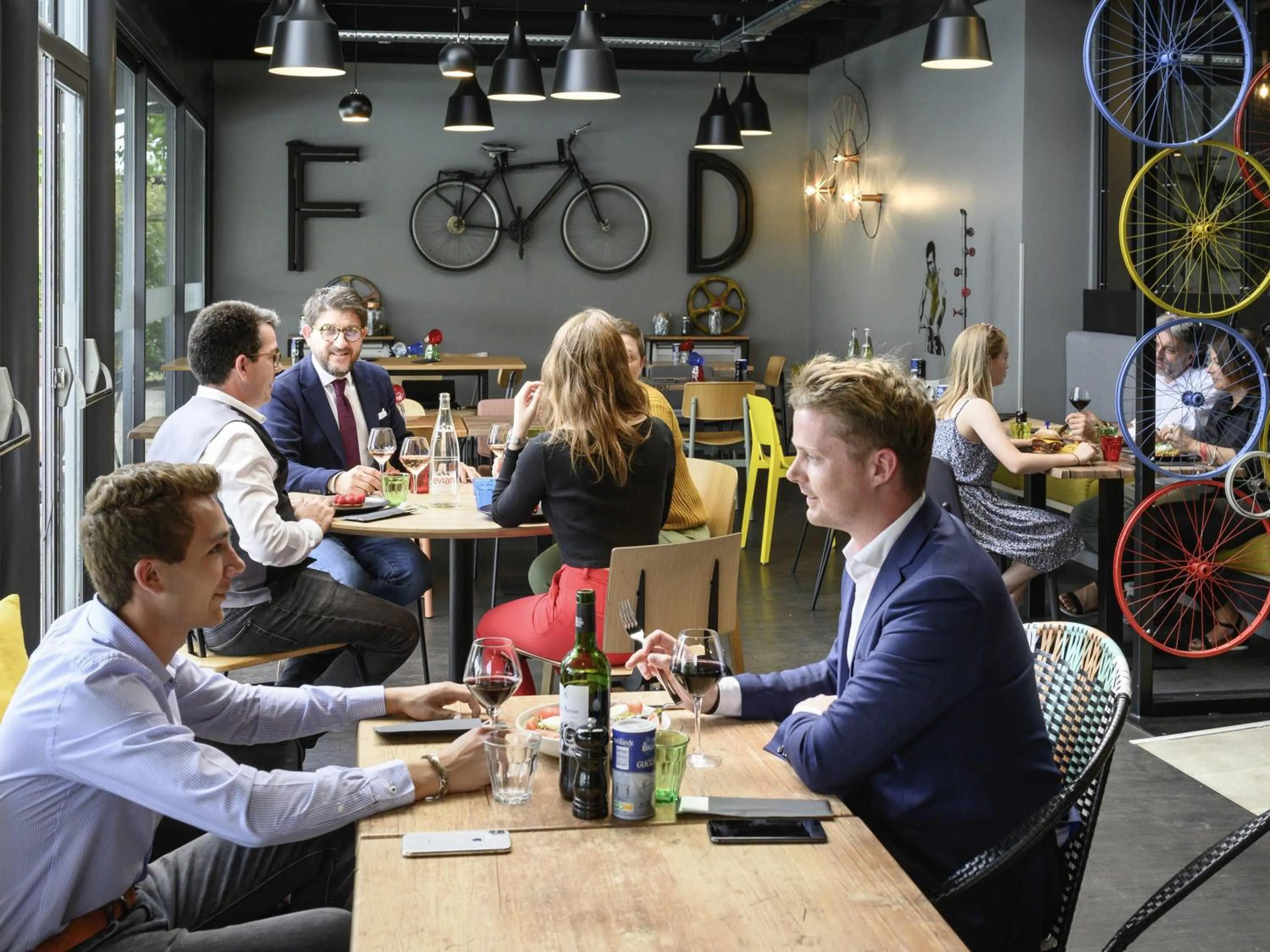 Restaurant/places to eat in Mercure Reims Parc Des Expositions