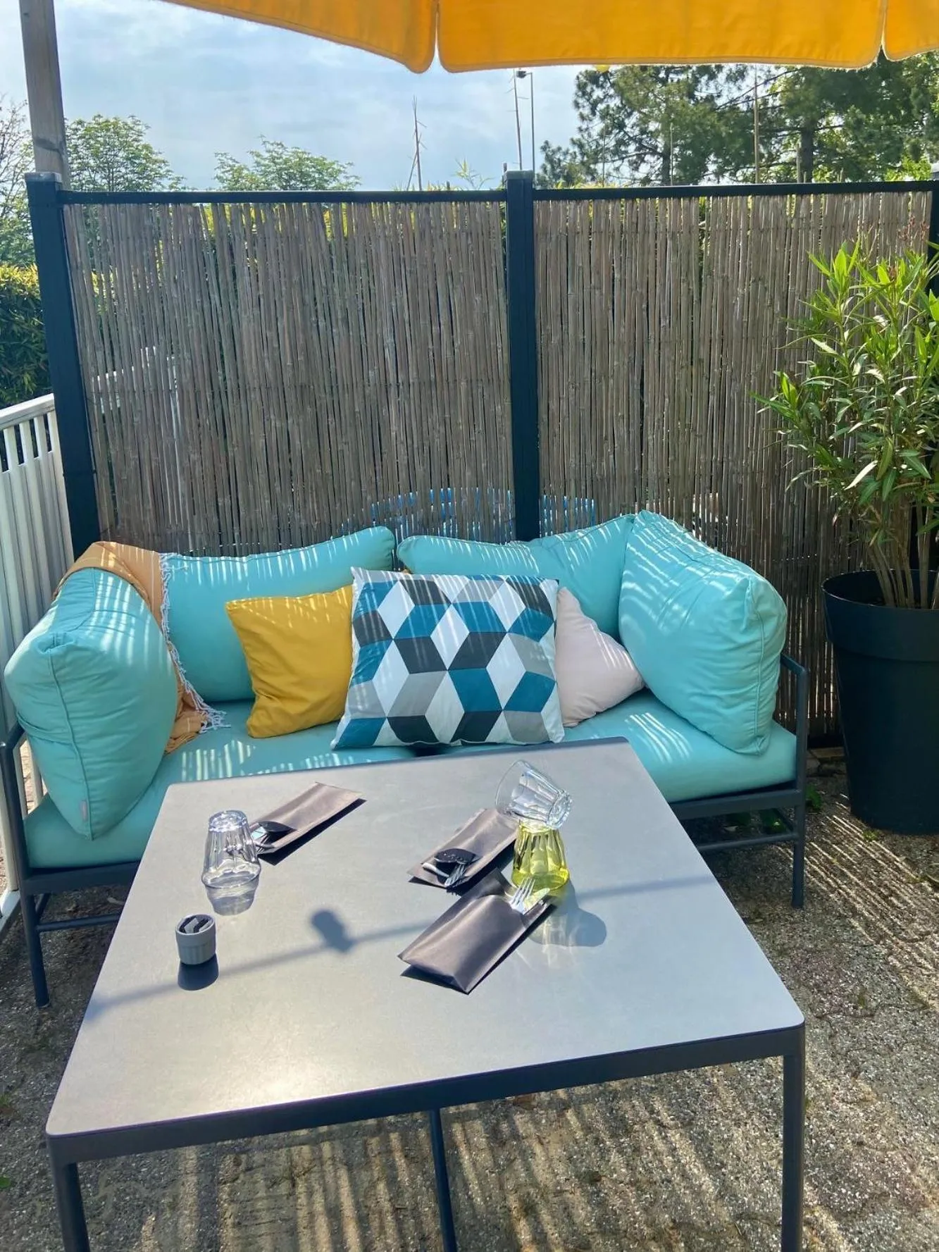 Patio in Mercure Reims Parc Des Expositions