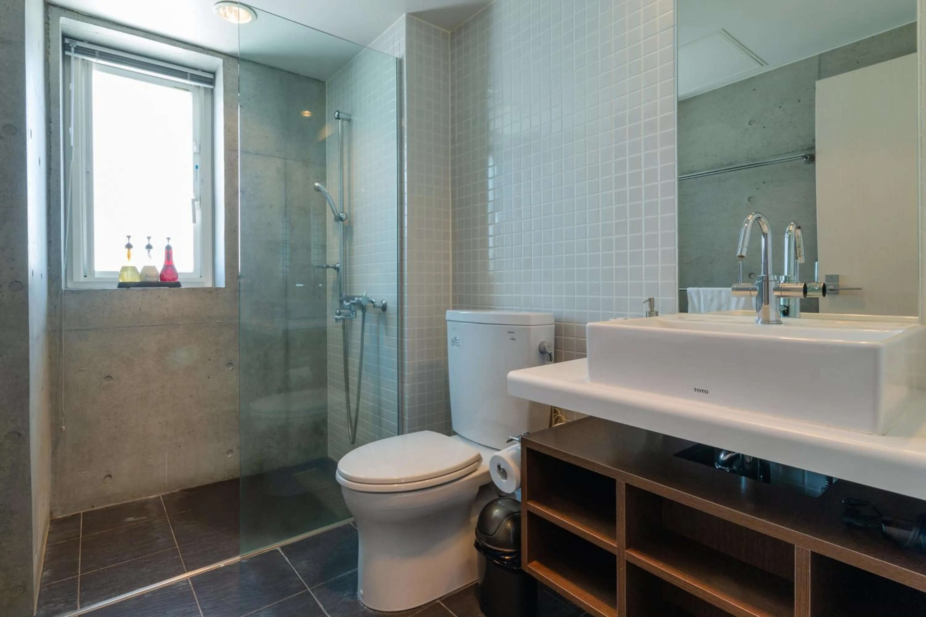 Bathroom in Yuki Ten by H2 Life