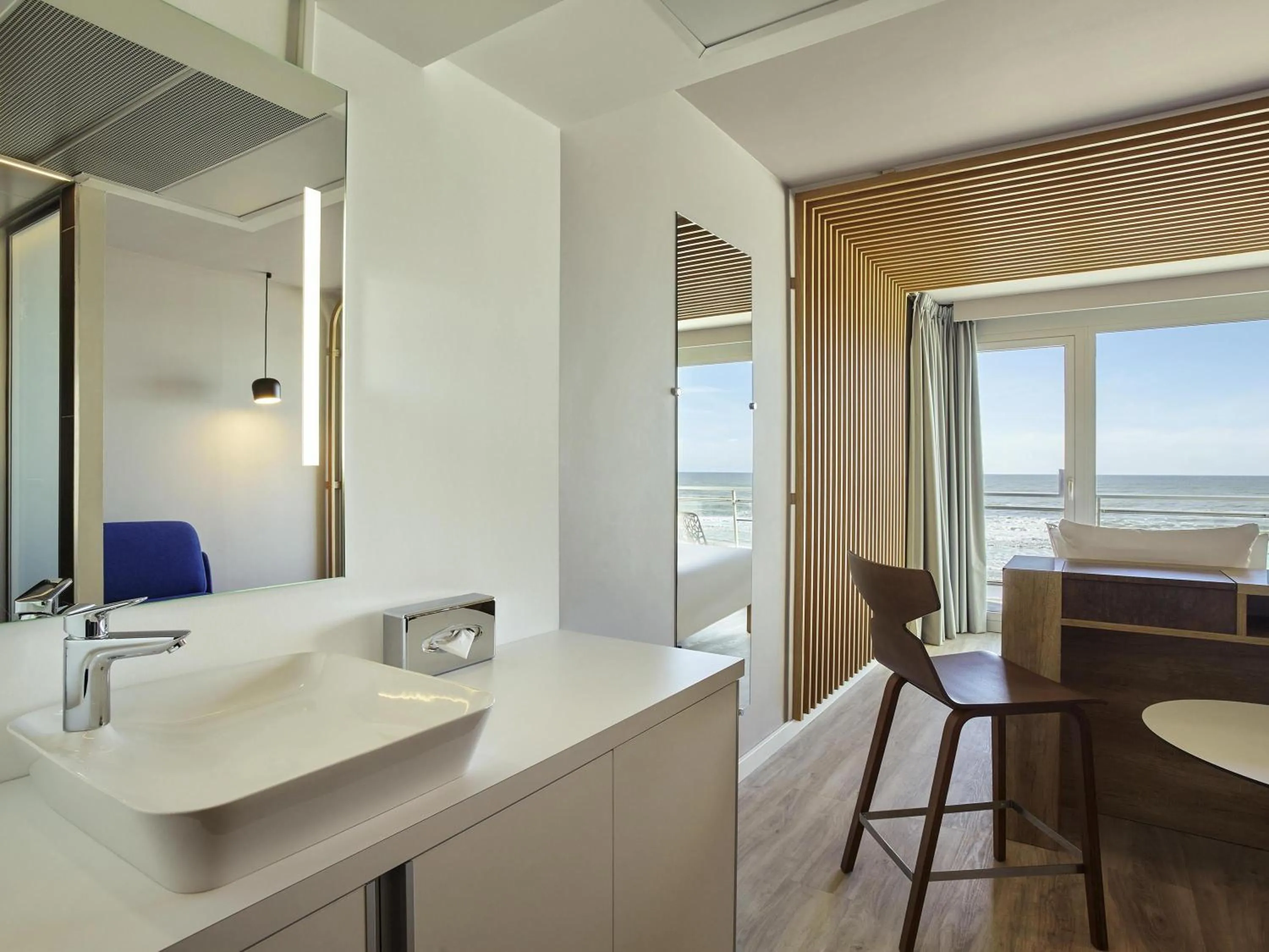 Bedroom in Novotel Thalassa Le Touquet