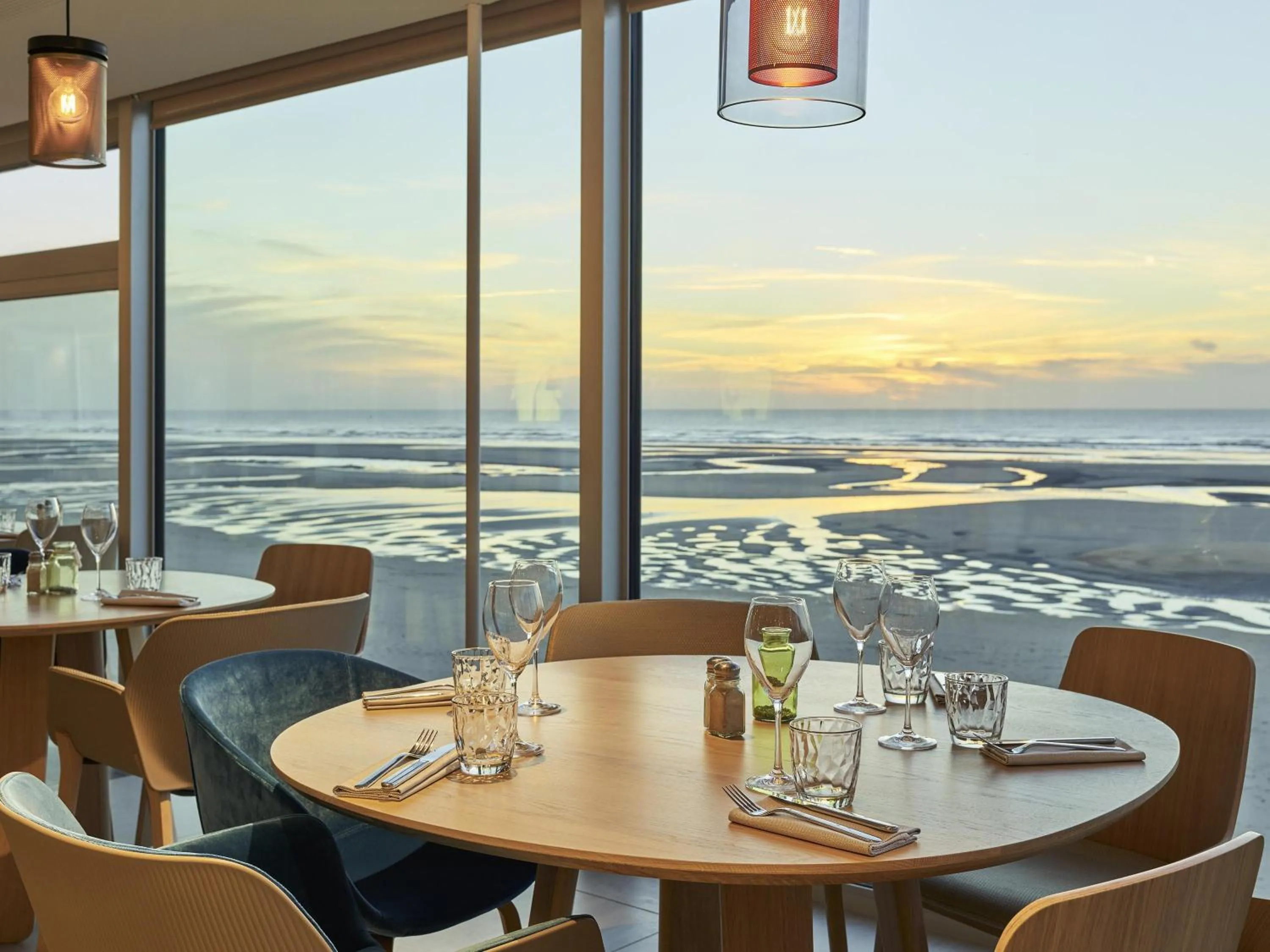 Restaurant/places to eat in Novotel Thalassa Le Touquet