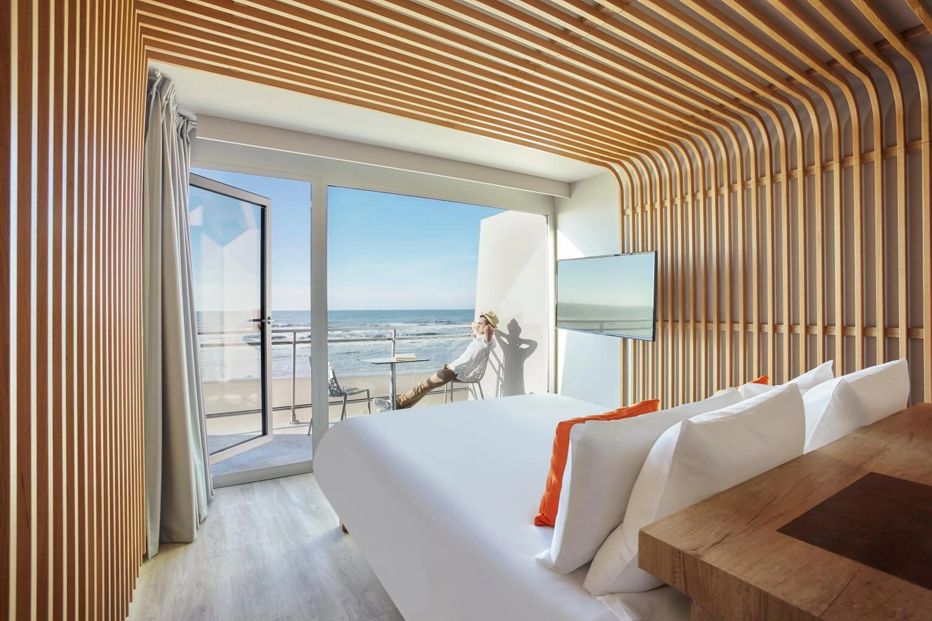 Bed in Novotel Thalassa Le Touquet