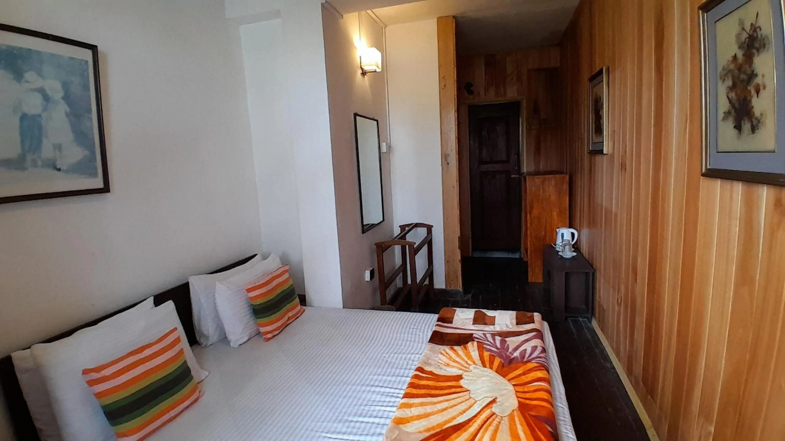 Bedroom, Bed in Eco Creations Nuwaraeliya