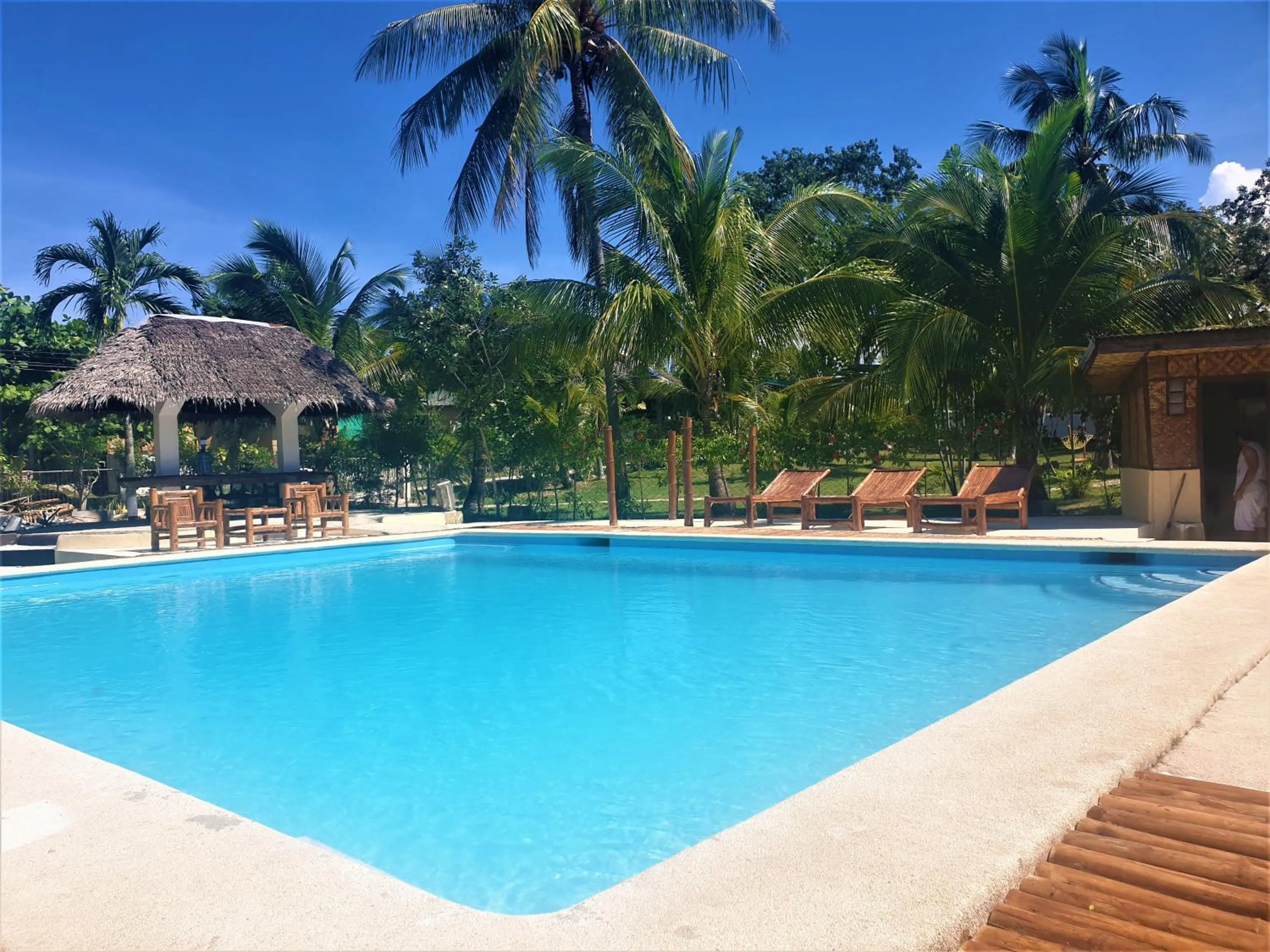 Swimming pool in Native House Resort powered by Cocotel
