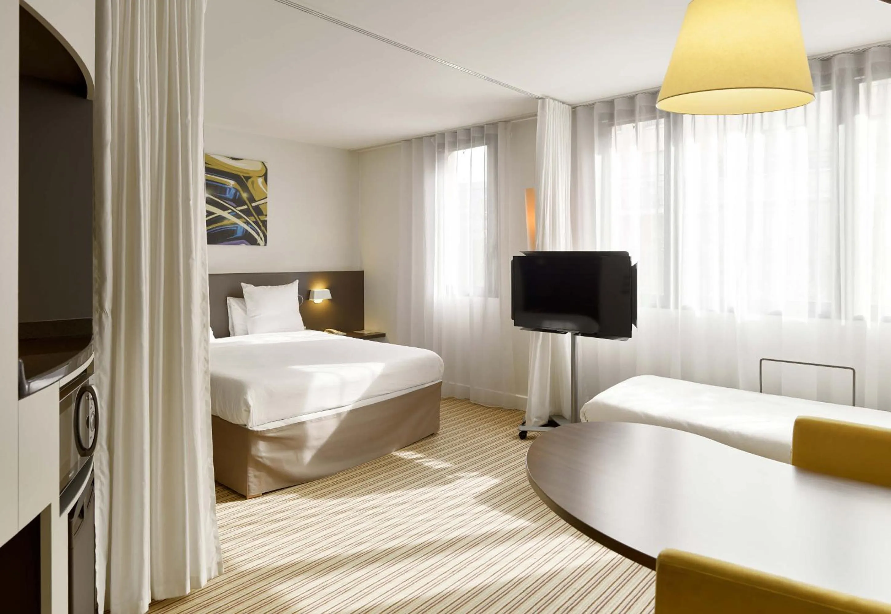 Photo of the whole room, Bed in B&B HOME Rueil-Malmaison Gare