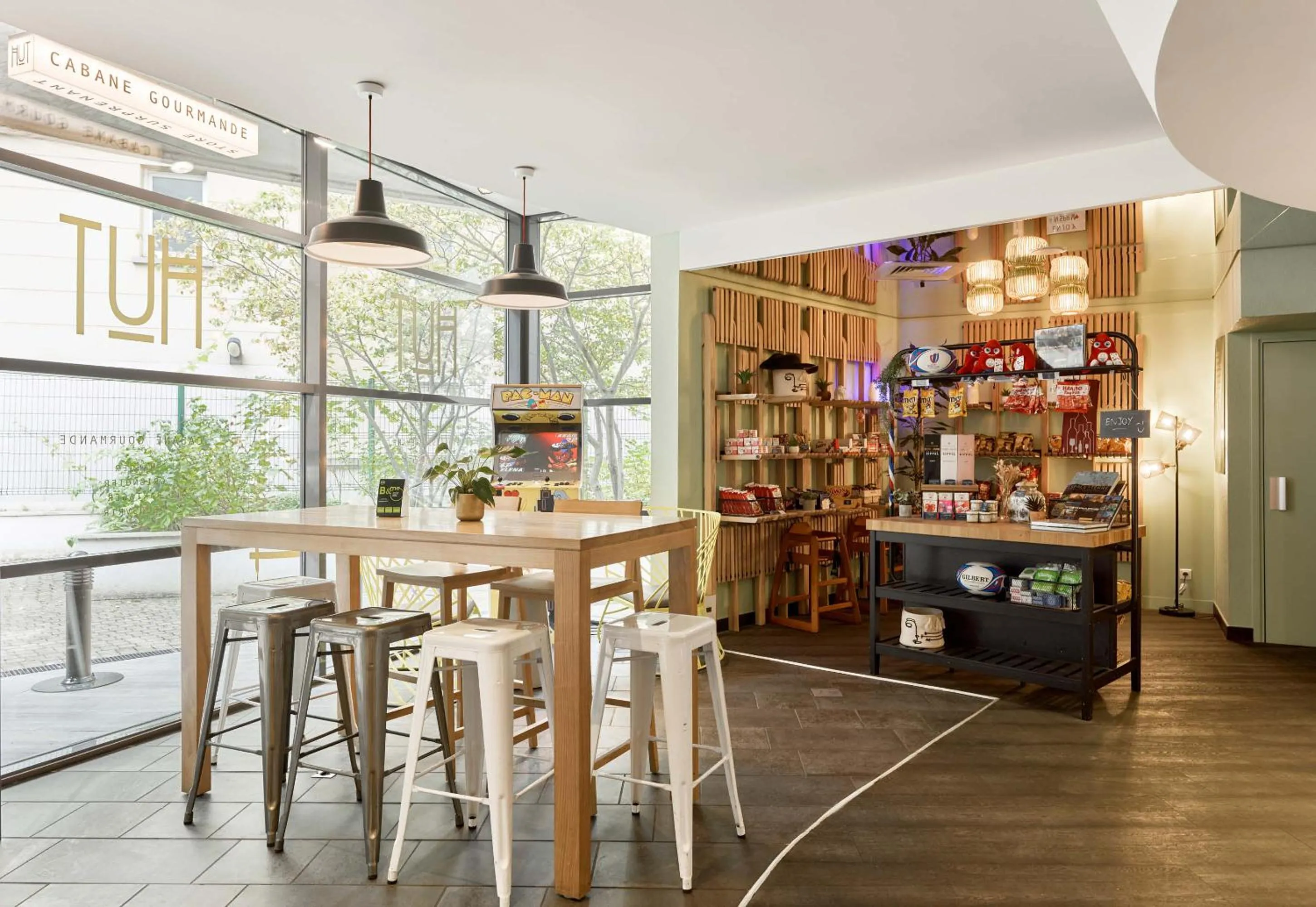 Seating area in B&B HOME Rueil-Malmaison Gare