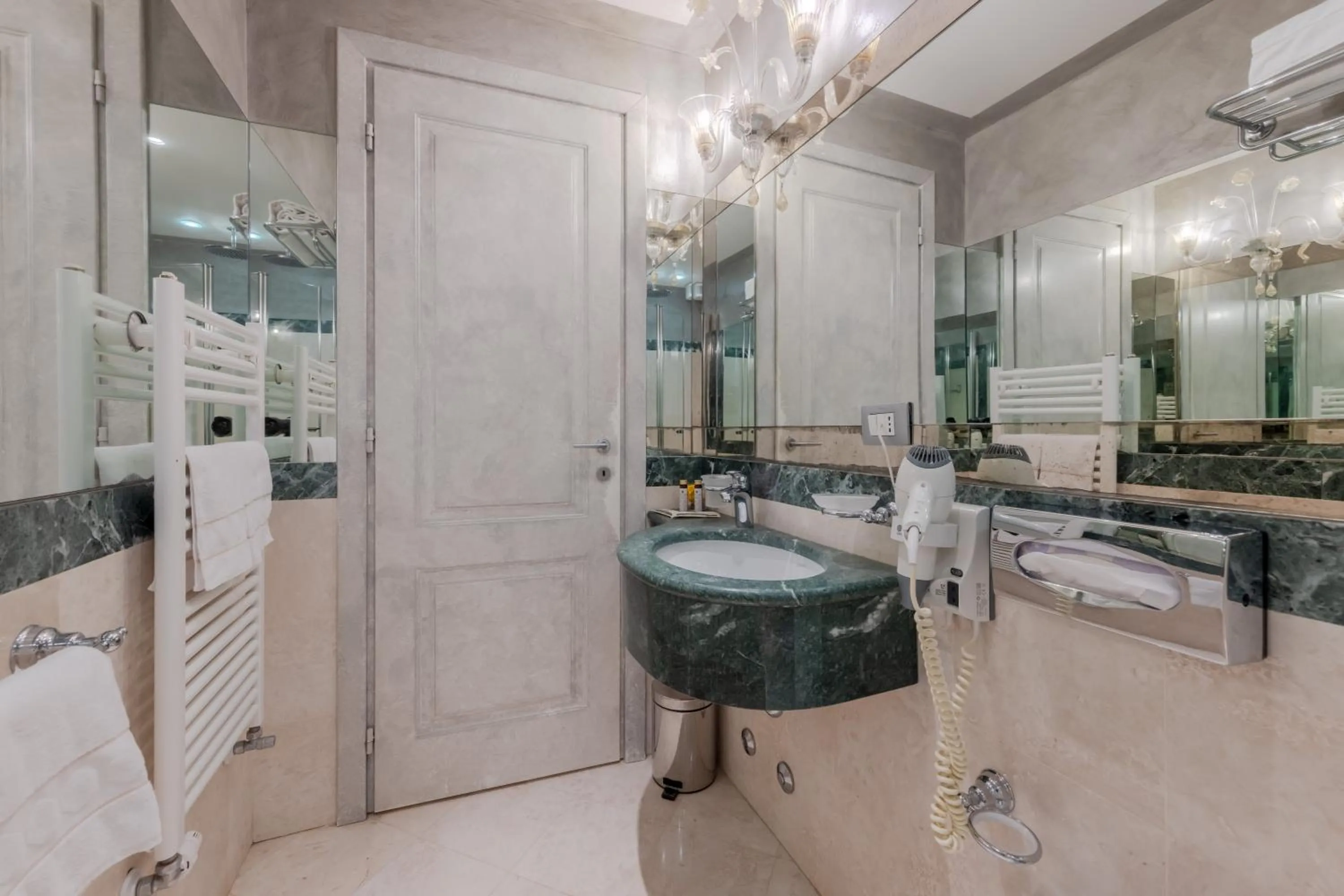 Bathroom in Ca Dell'Arte