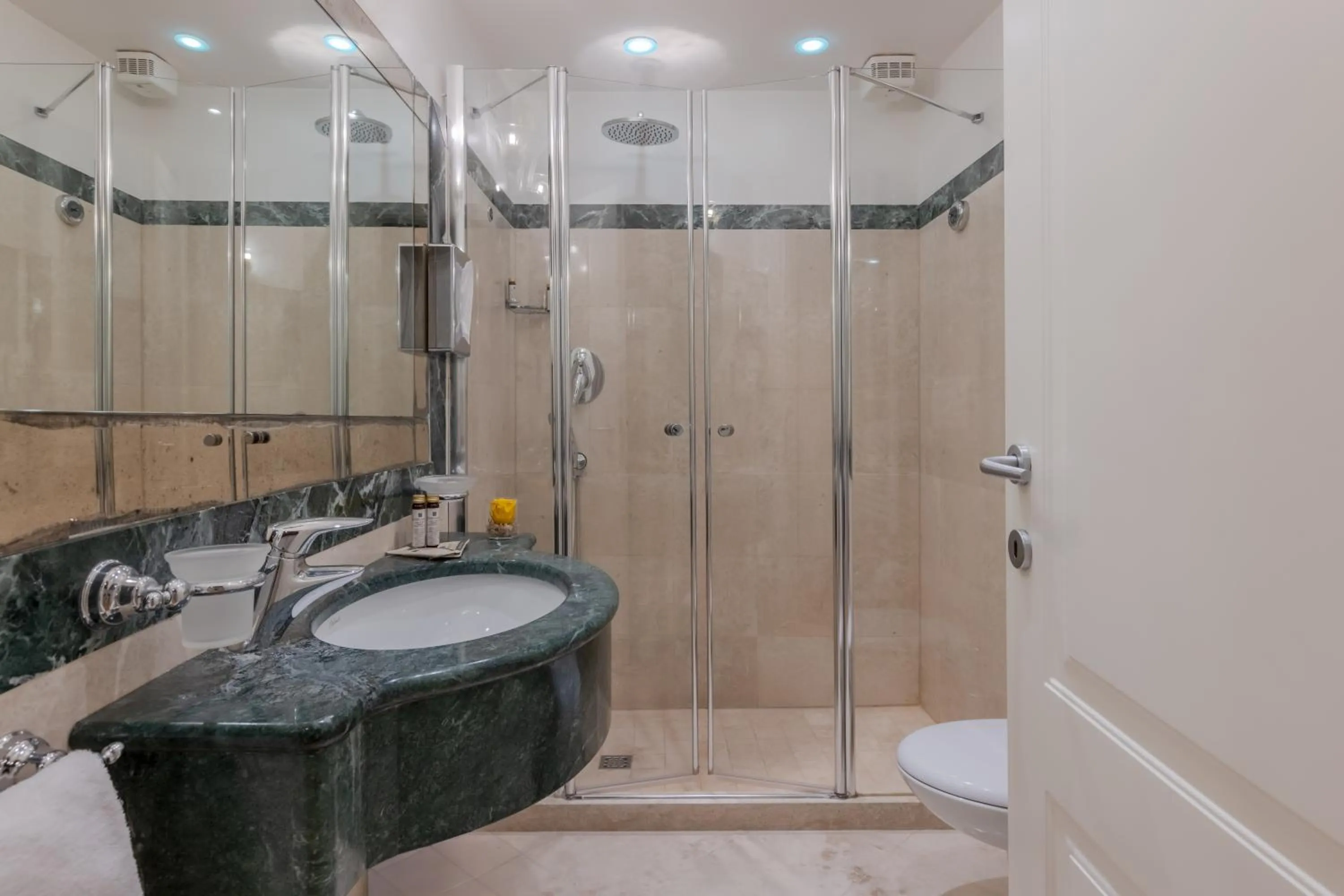 Bathroom in Ca Dell'Arte