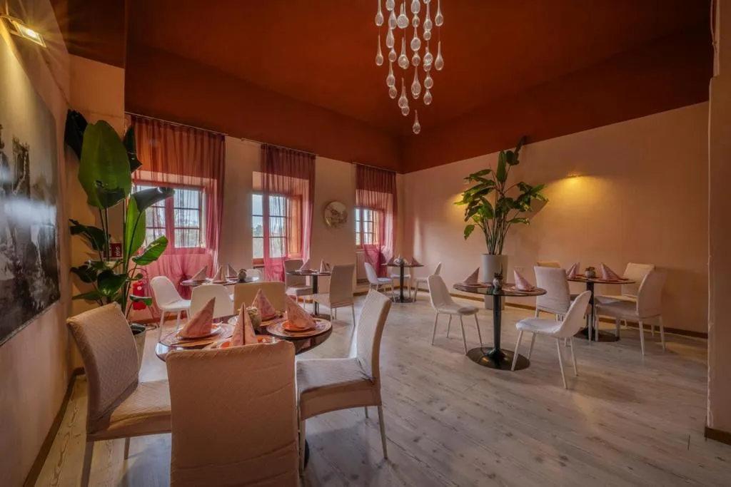 Restaurant/places to eat in Hotel Palazzo Renieri - 3stelle S