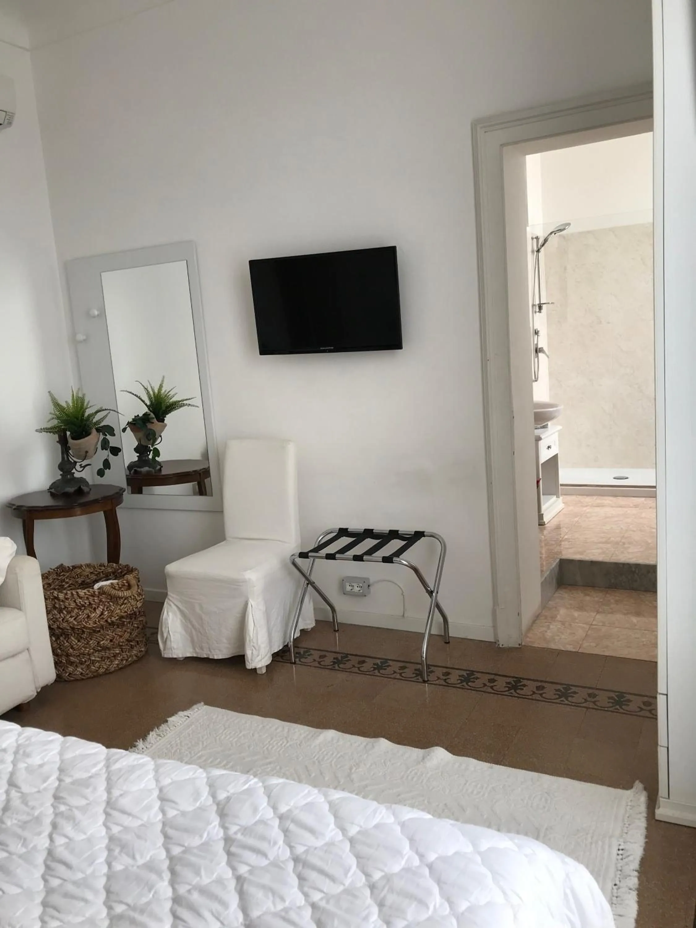 Bedroom, Bed in B&B Nike - Rooms Only