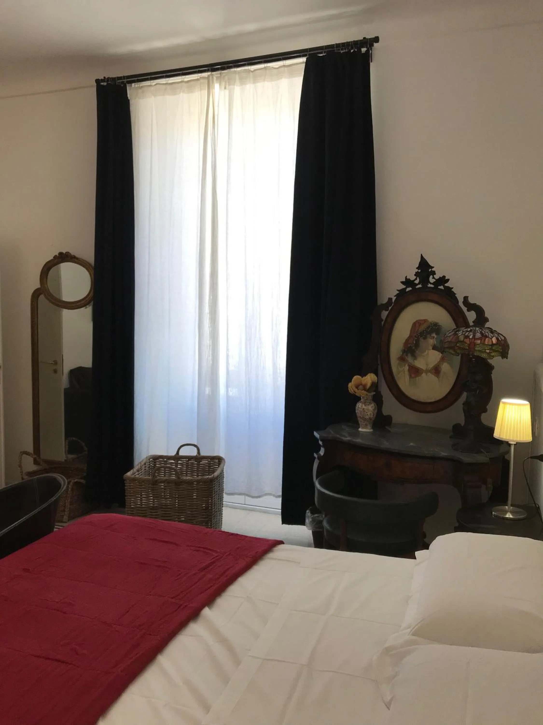 Bedroom, Bed in B&B Nike - Rooms Only