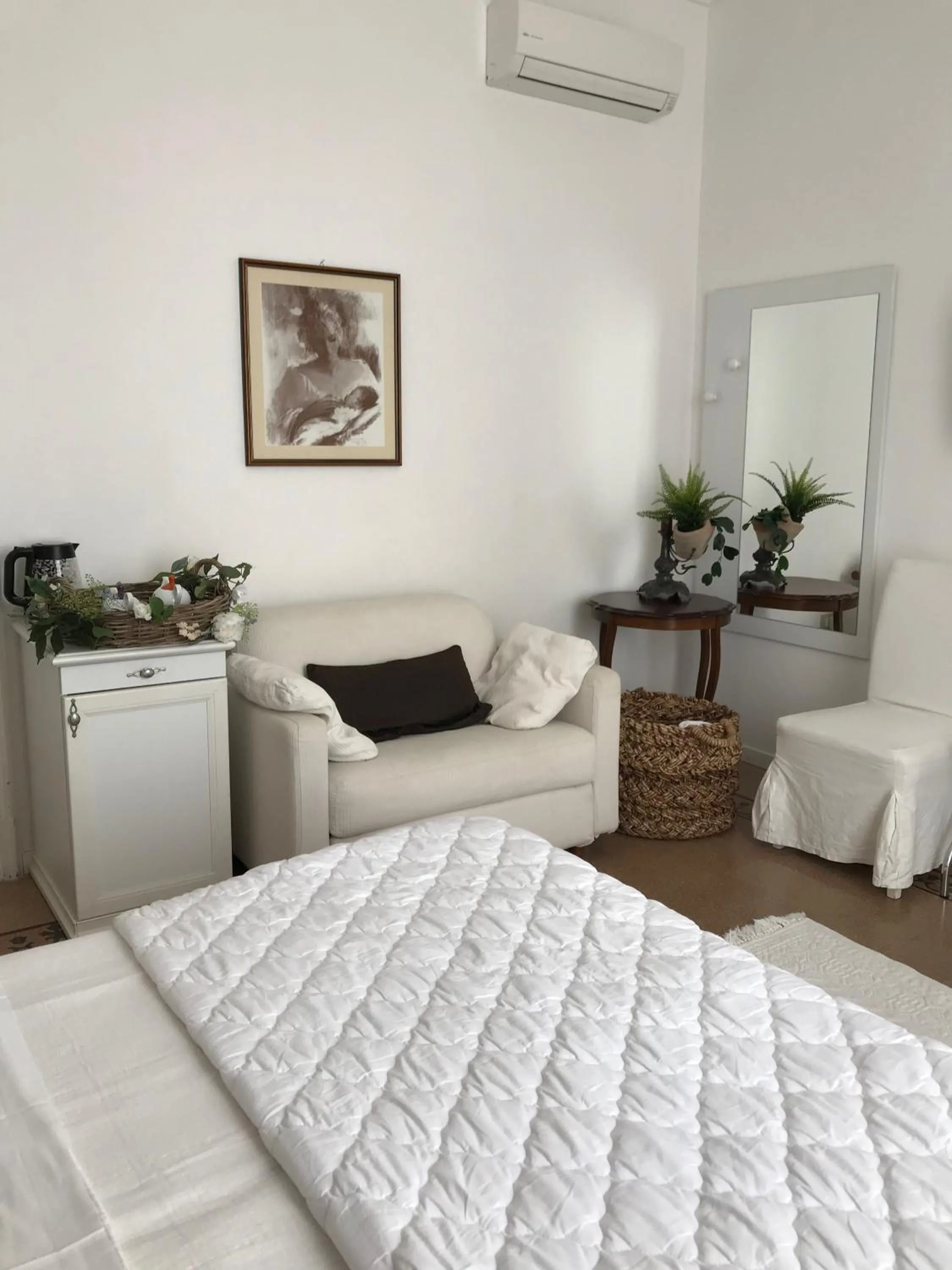 Bedroom, Bed in B&B Nike - Rooms Only