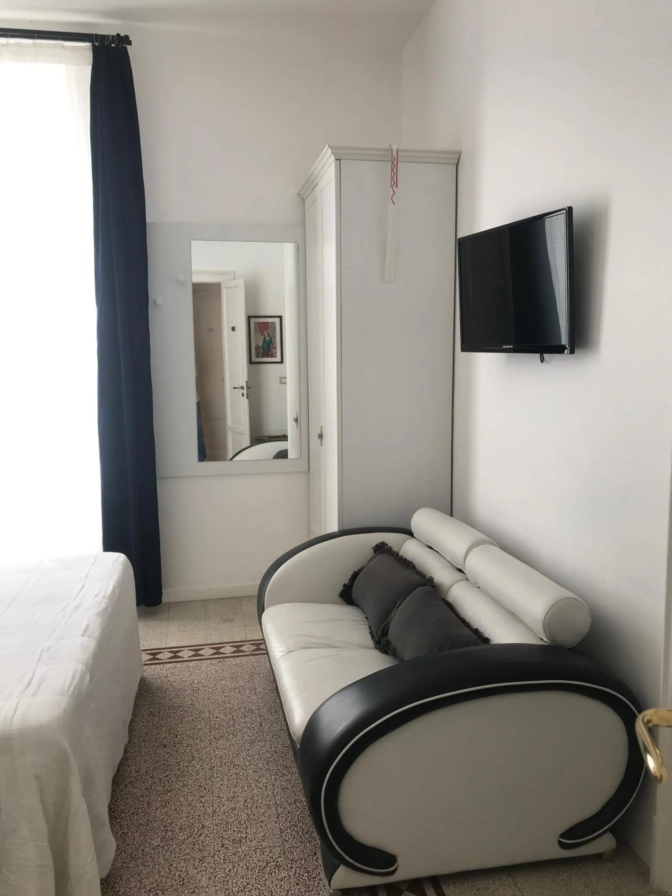 Bedroom, Bed in B&B Nike - Rooms Only