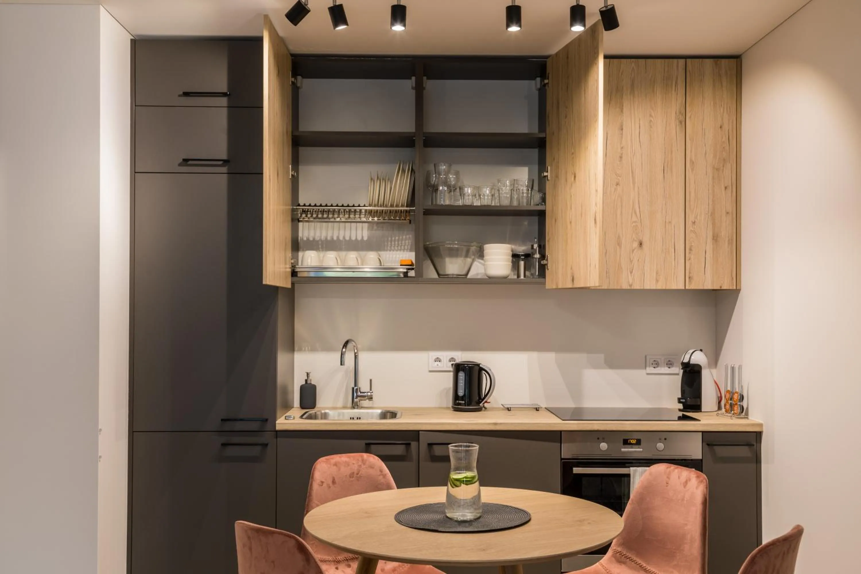 Coffee/tea facilities in Apartment Hotel Laisve