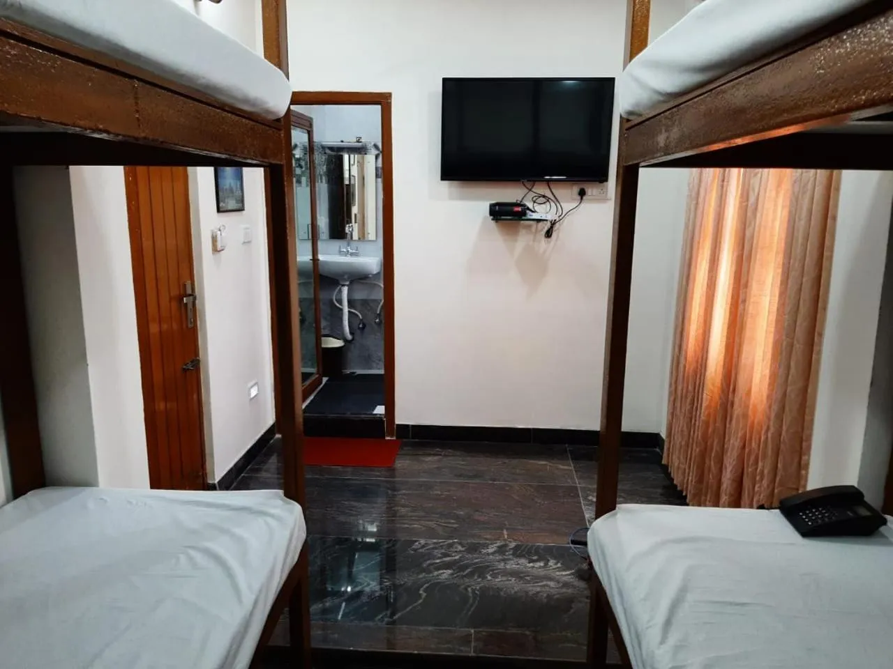 Photo of the whole room, Bed in BAY INN