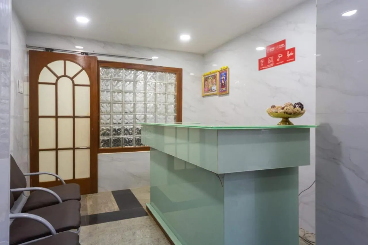 Lobby or reception in BAY INN