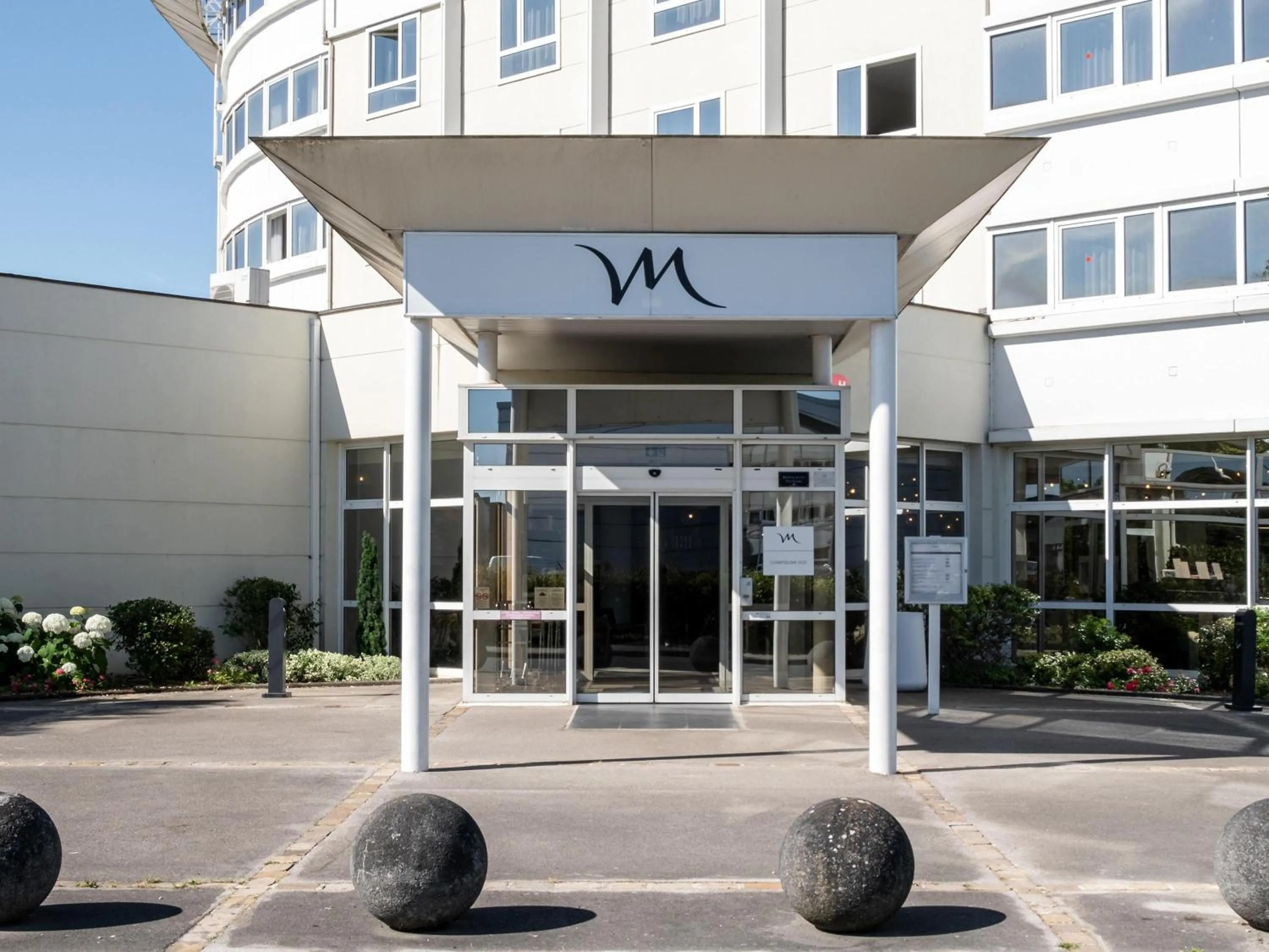 Property building in Mercure Compiègne Sud