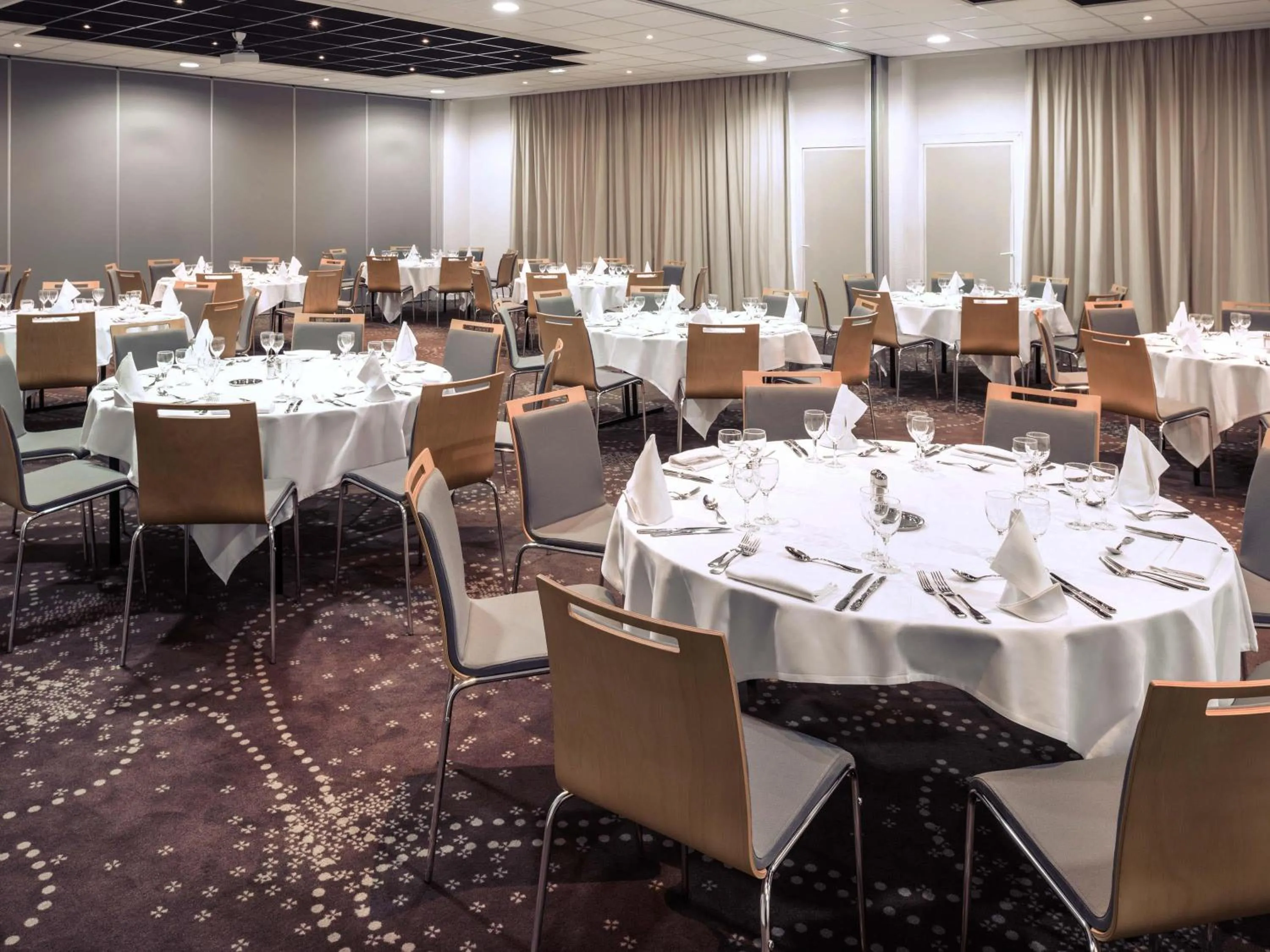 wedding in Mercure Compiègne Sud