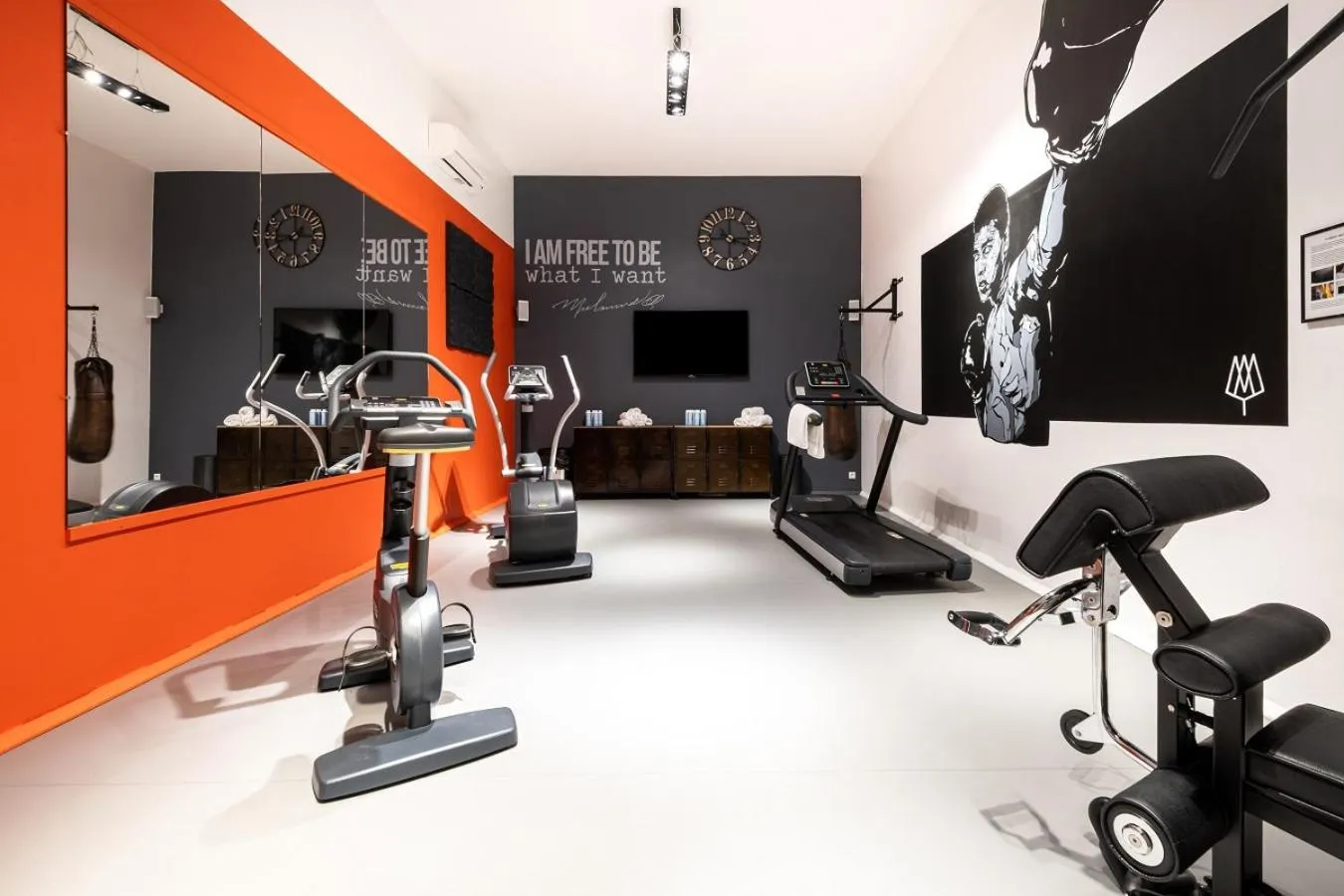 Fitness centre/facilities in Mercure Compiègne Sud