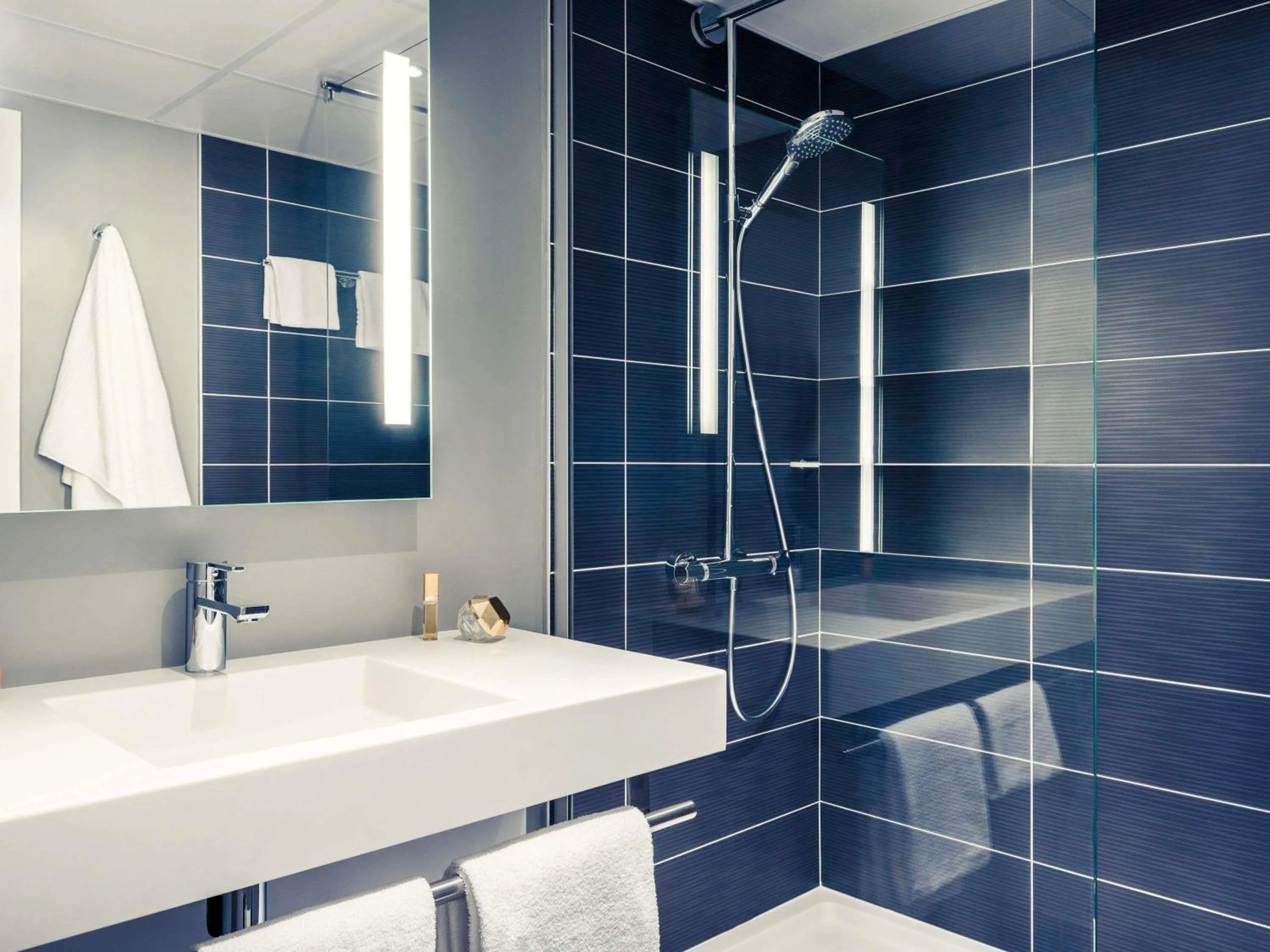 Bedroom in Mercure Compiègne Sud