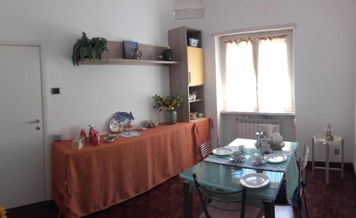 Ostia Lido Central Rooms