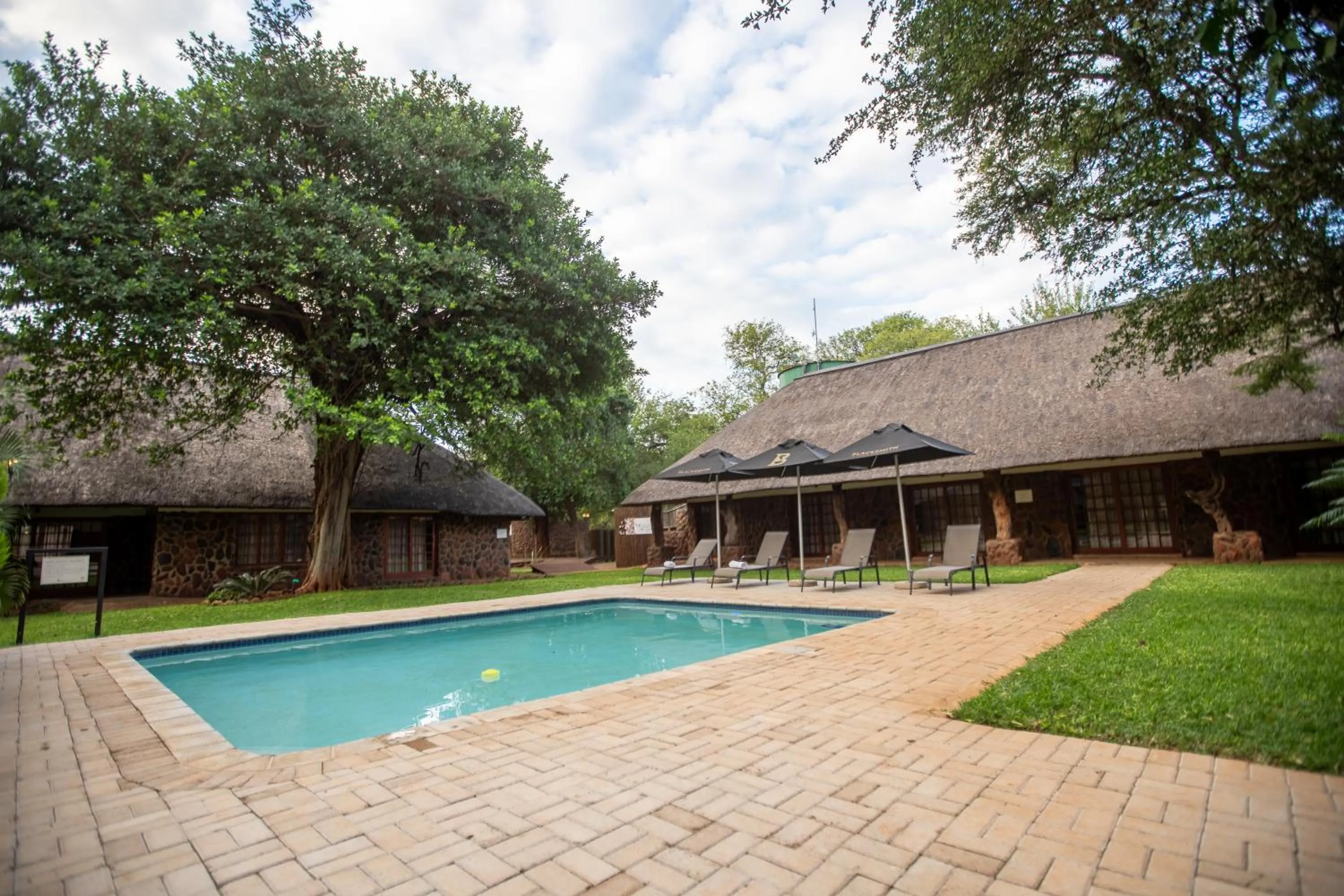 Swimming pool in Kilima Private Game Reserve & Spa
